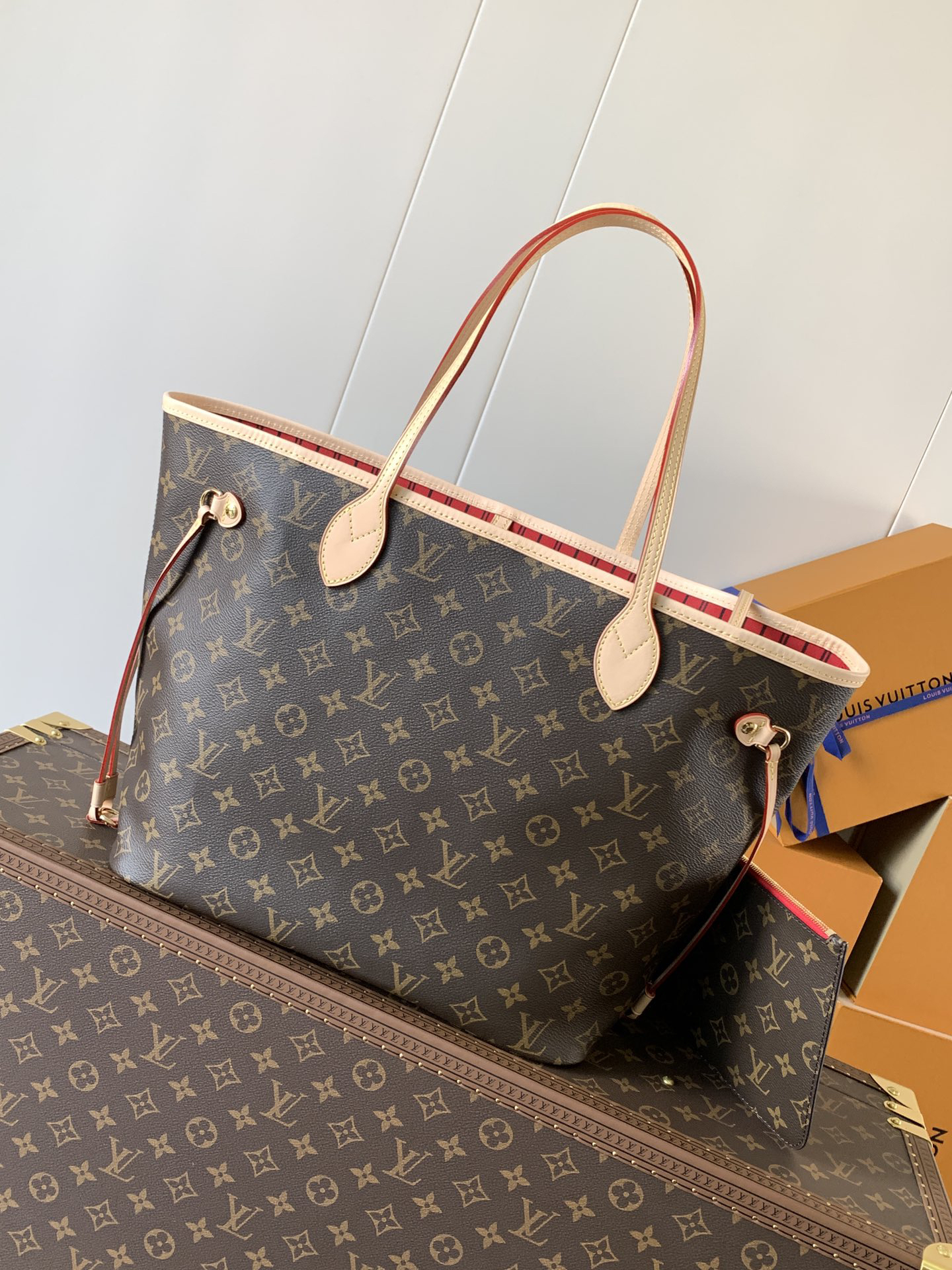 Louis Vuitton Neverfull MM Damier Ebene Tote Bag - Image 4