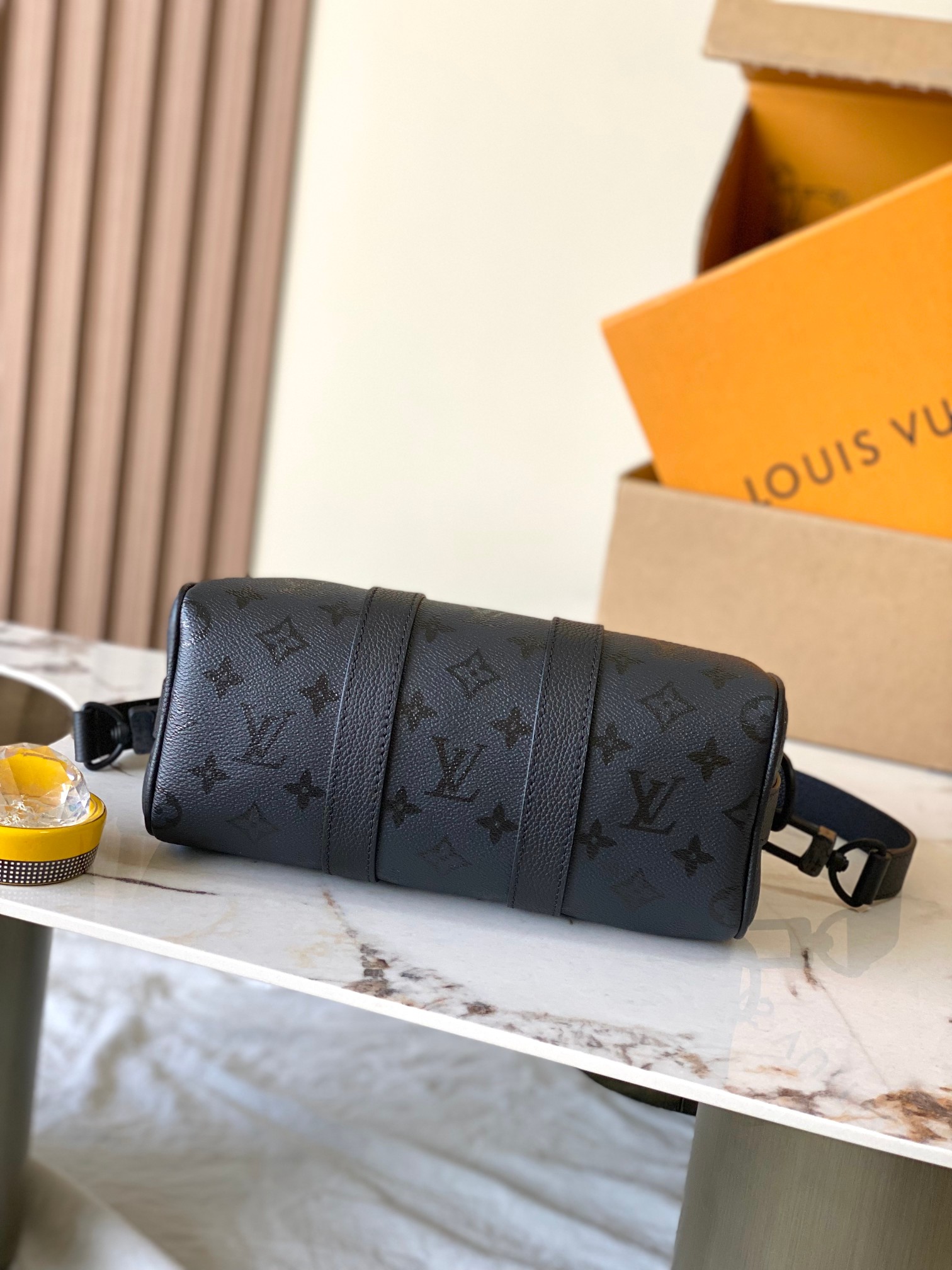 Keepall Bandoulière 25 Shoulder Bag - Image 4