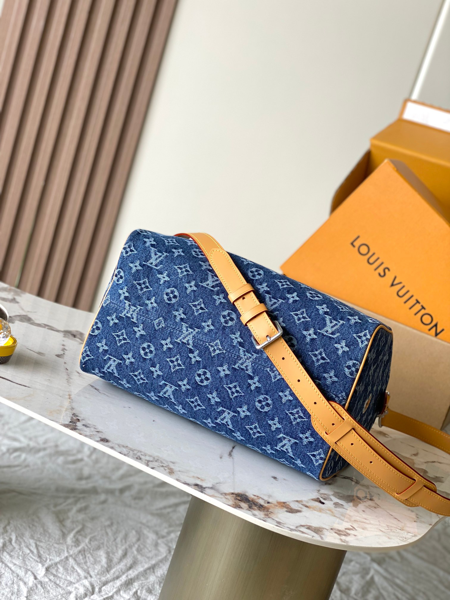 Louis Vuitton Speedy 30 Bandouliere Handbag - Image 4
