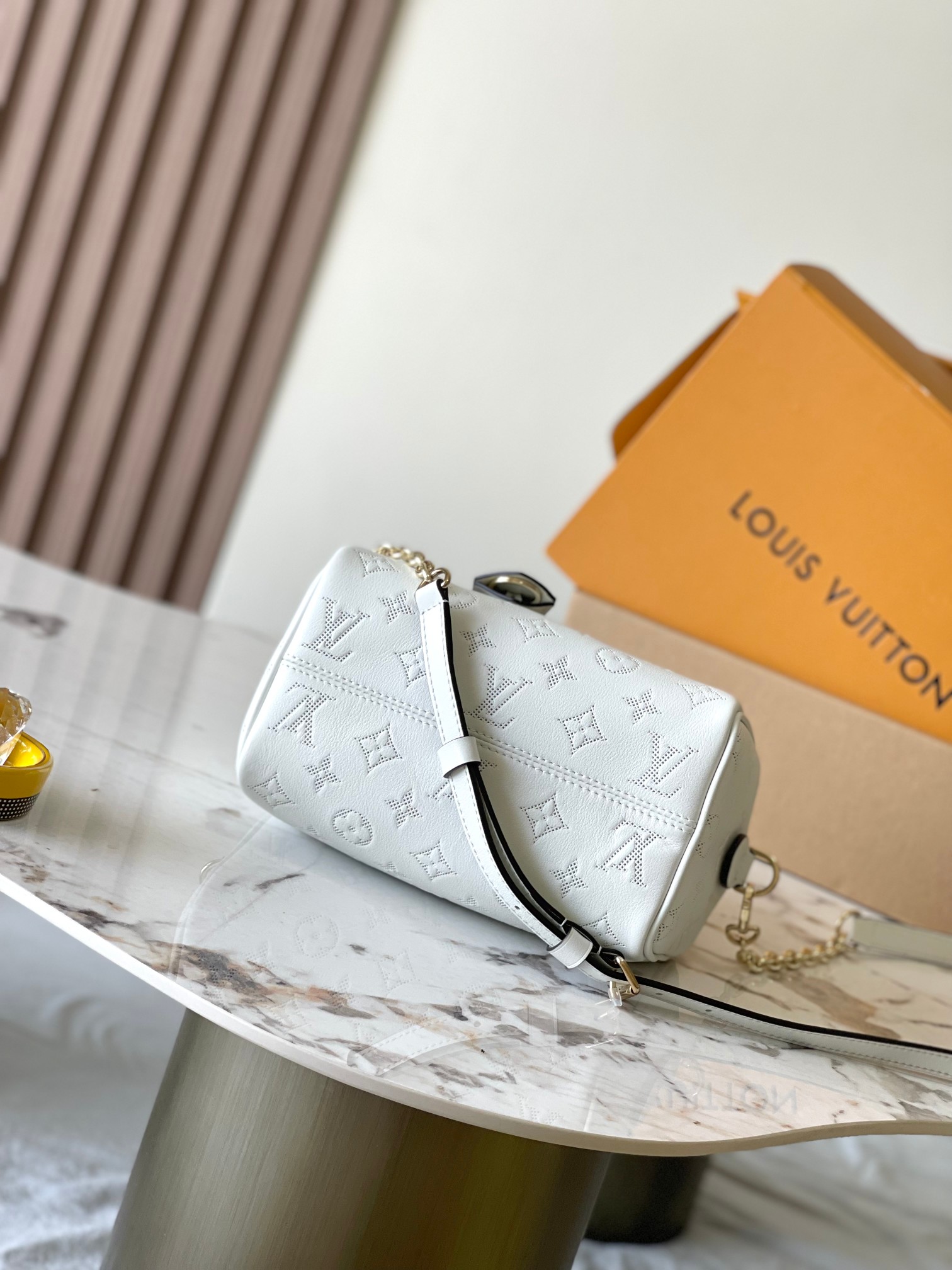 Speedy Bandouliere 20 Handbag - Image 4