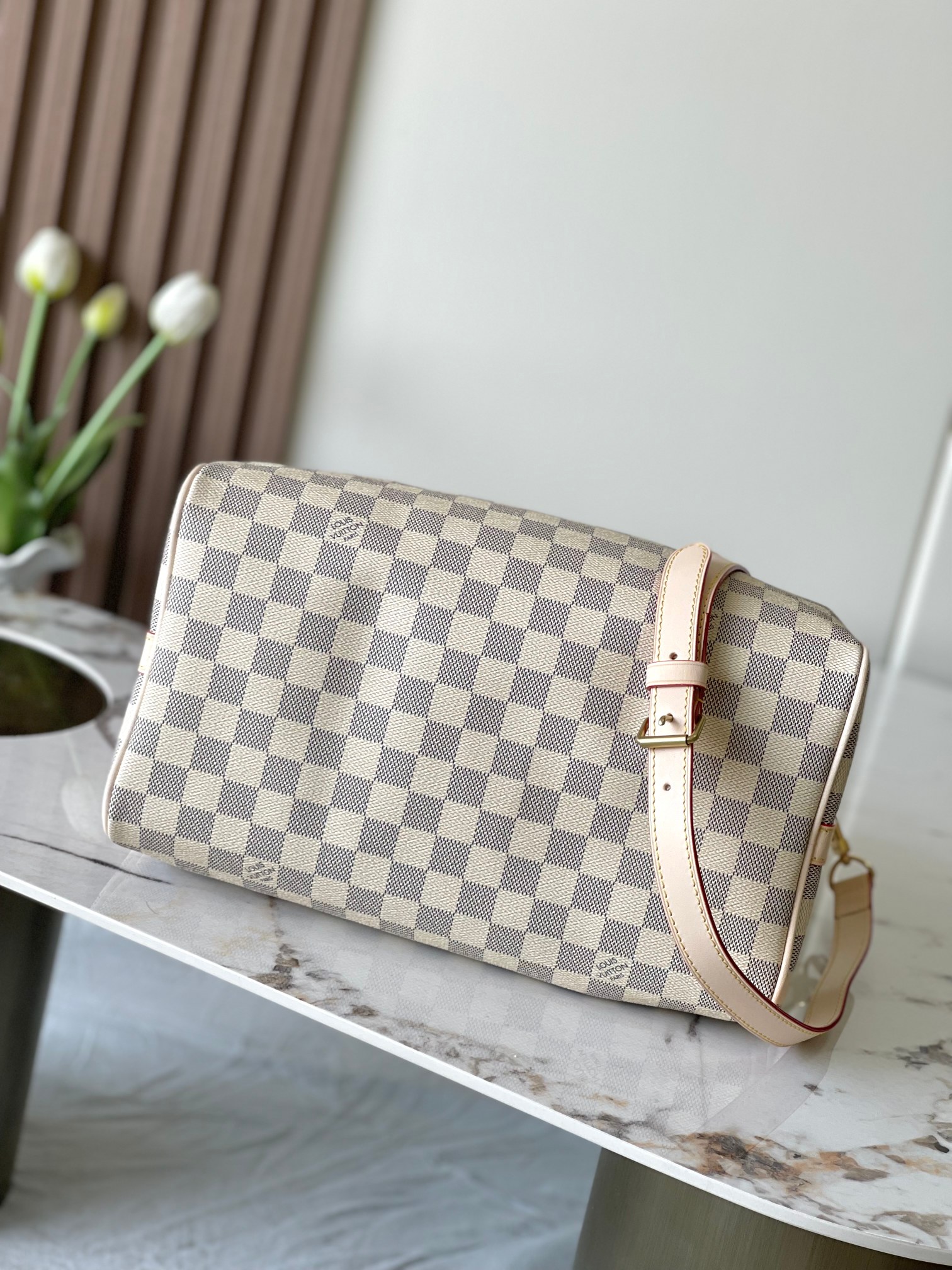 Louis Vuitton Speedy 30 Handbag in Damier Azur Canvas - Image 4