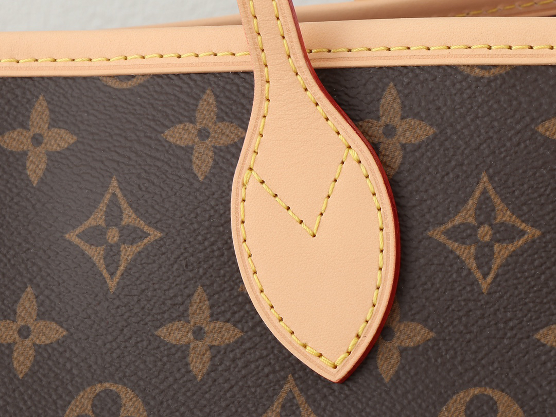 Neverfull Large Tote Bag - Image 4