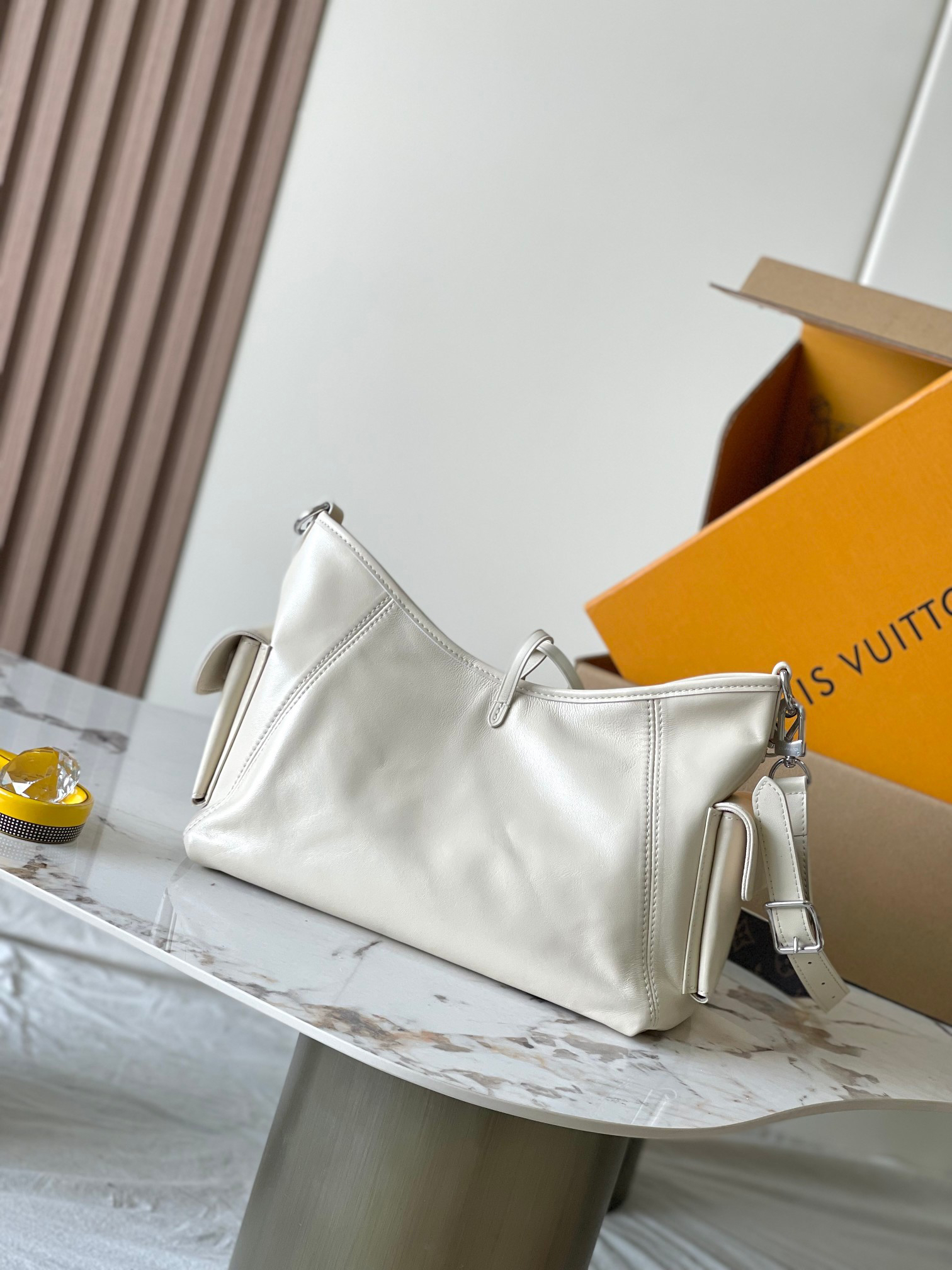 Carryall Cargo Small Handbag - Image 4