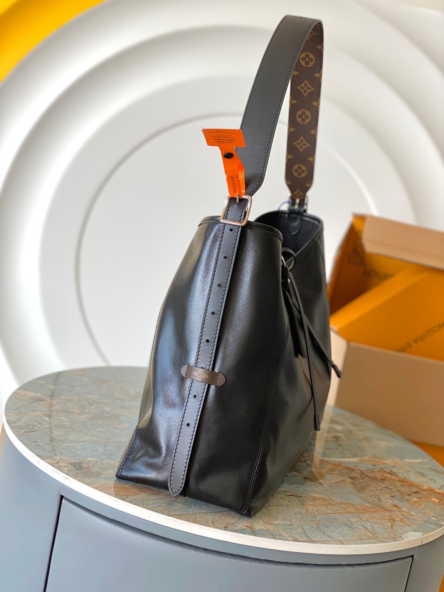 CarryAll Dark Medium Tote Bag M25143 - Image 4