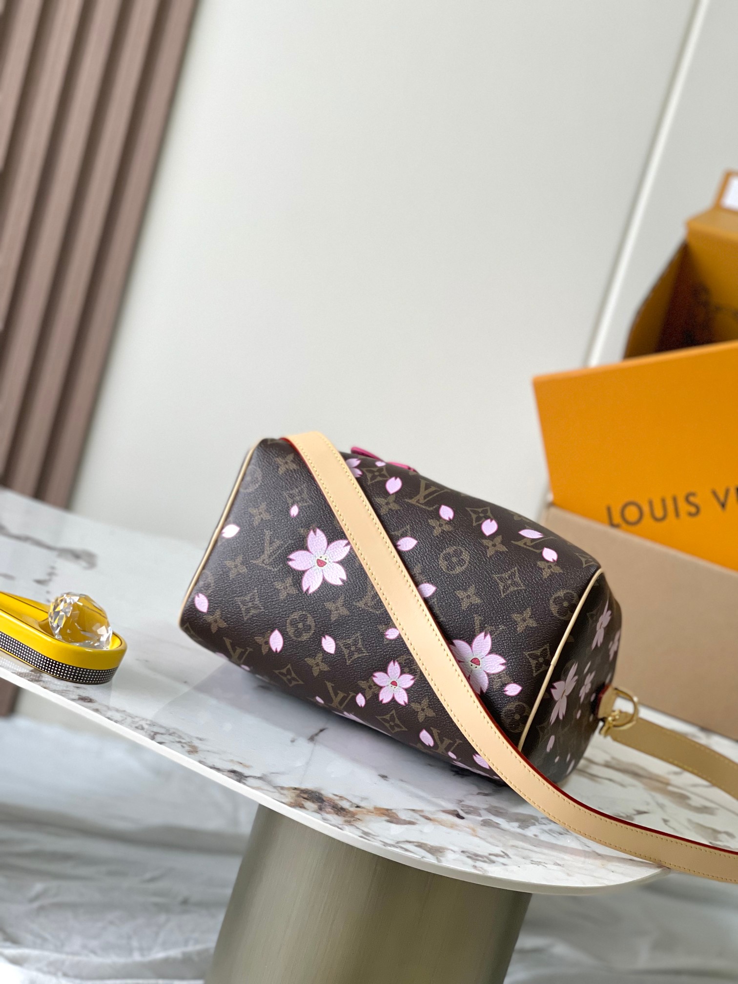 Speedy Bandoulière 25 Handbag - Image 4