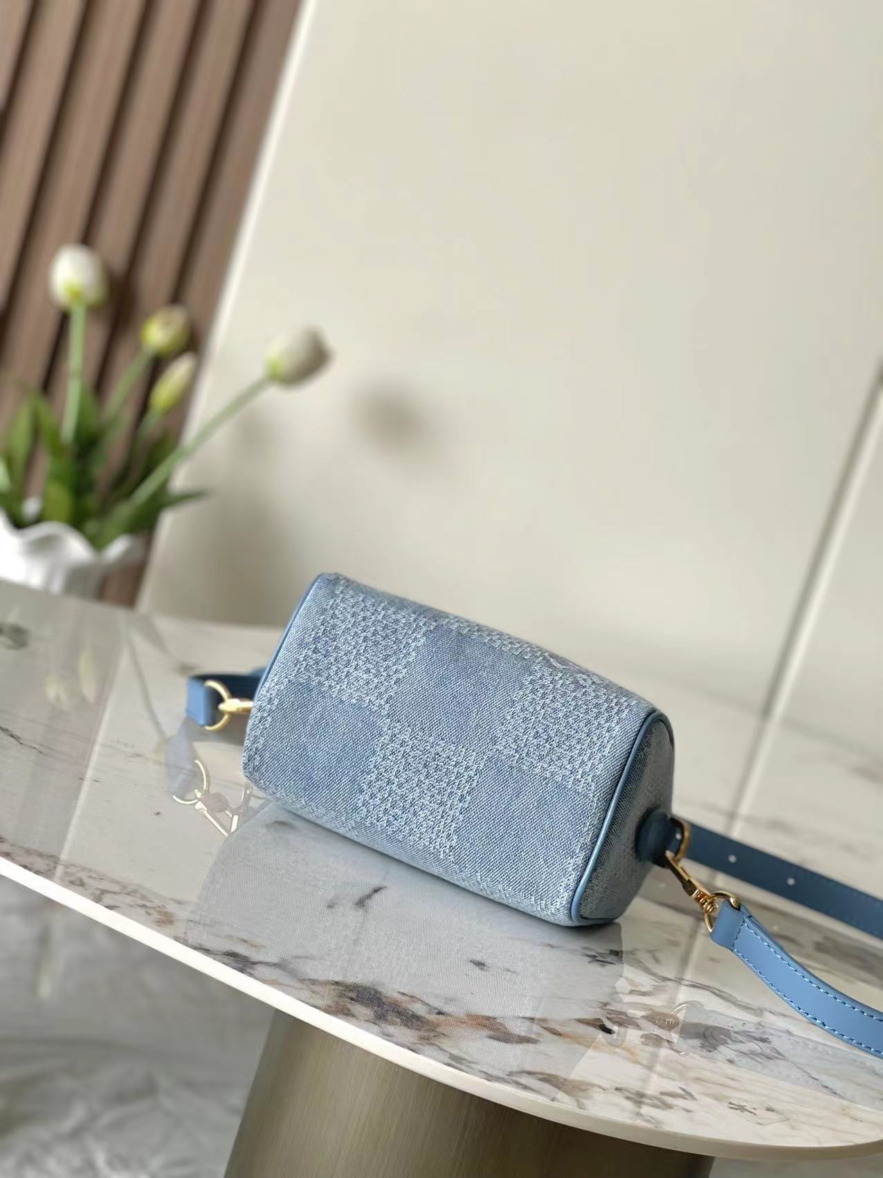 Speedy 18 Bandoulière Handbag in Denim - Image 4