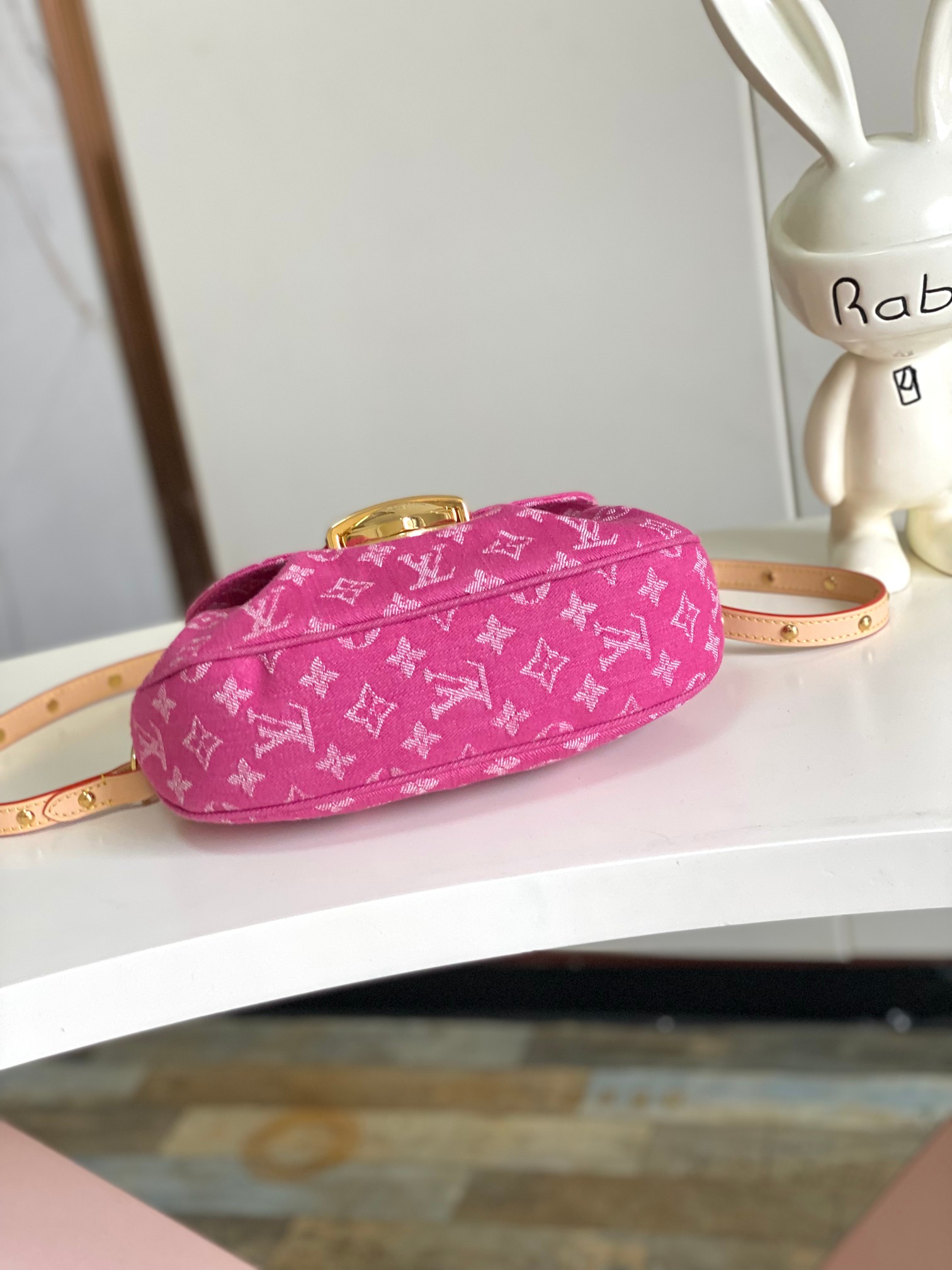 Sunset Rendez-Vous Denim Shoulder Bag - Image 4