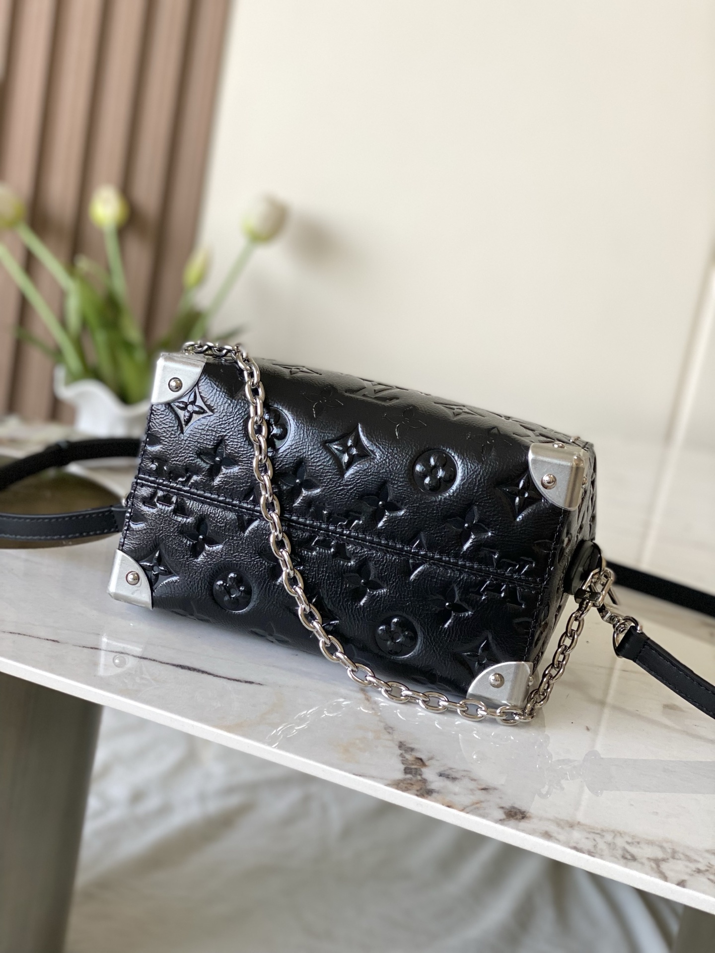 Louis Vuitton Speedy Trunk 20 Handbag in Monogram Saga Cowhide Leather - Image 4