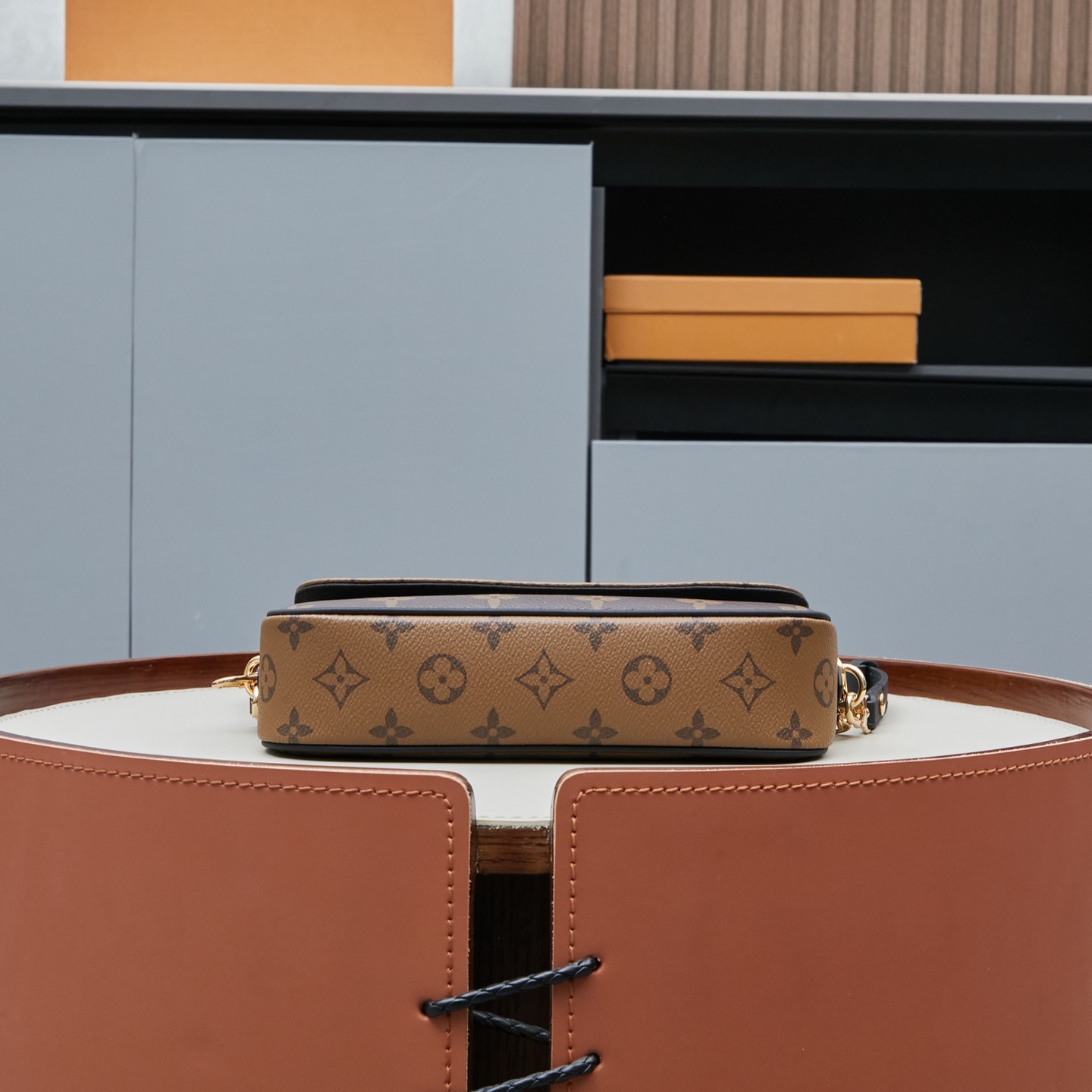 Louis Vuitton Wallet On Chain Ivy Monogram Canvas Crossbody Bag - Image 4