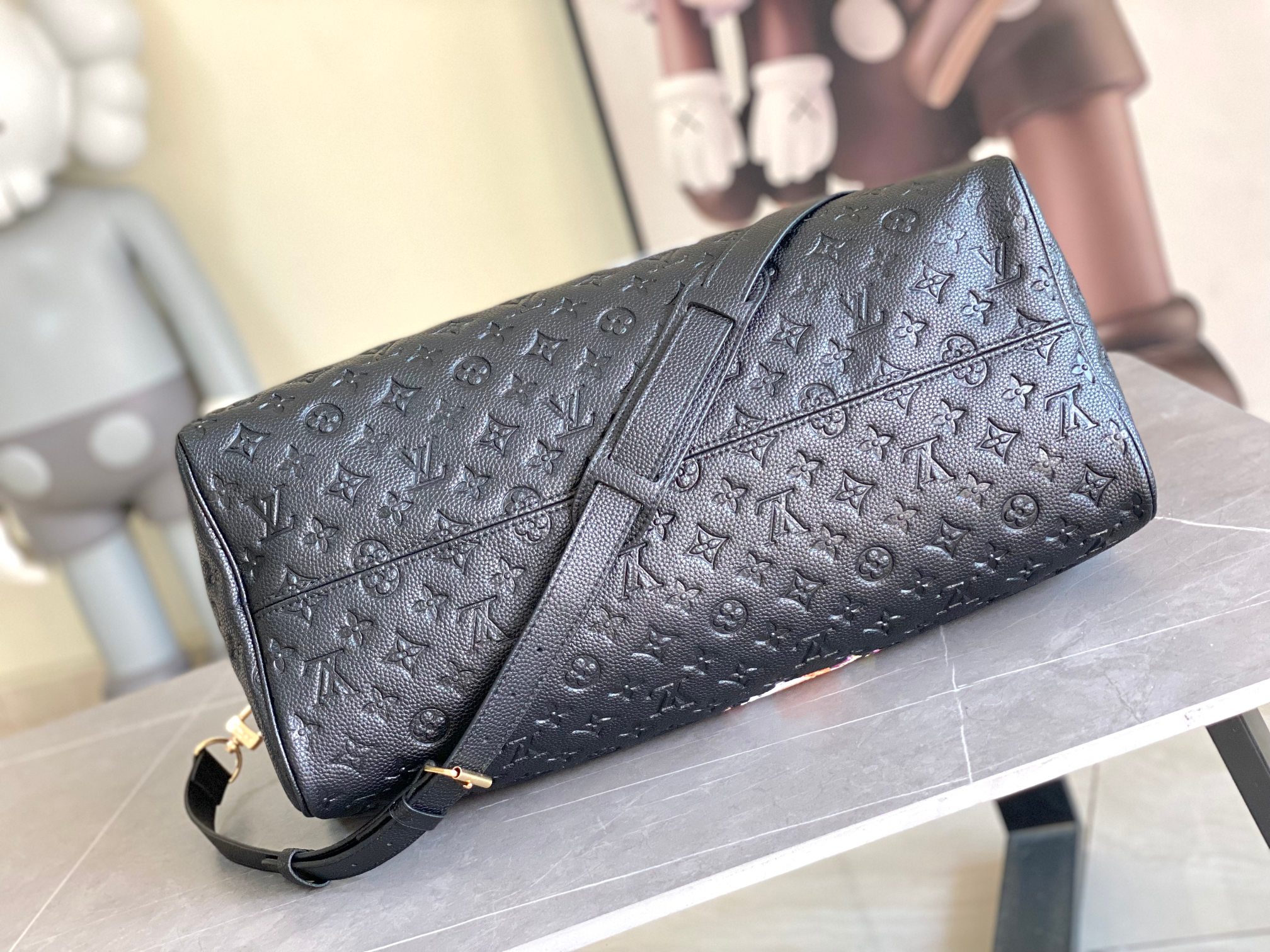 Louis Vuitton Keepall Bandoulière 45 Travel Bag - Image 4