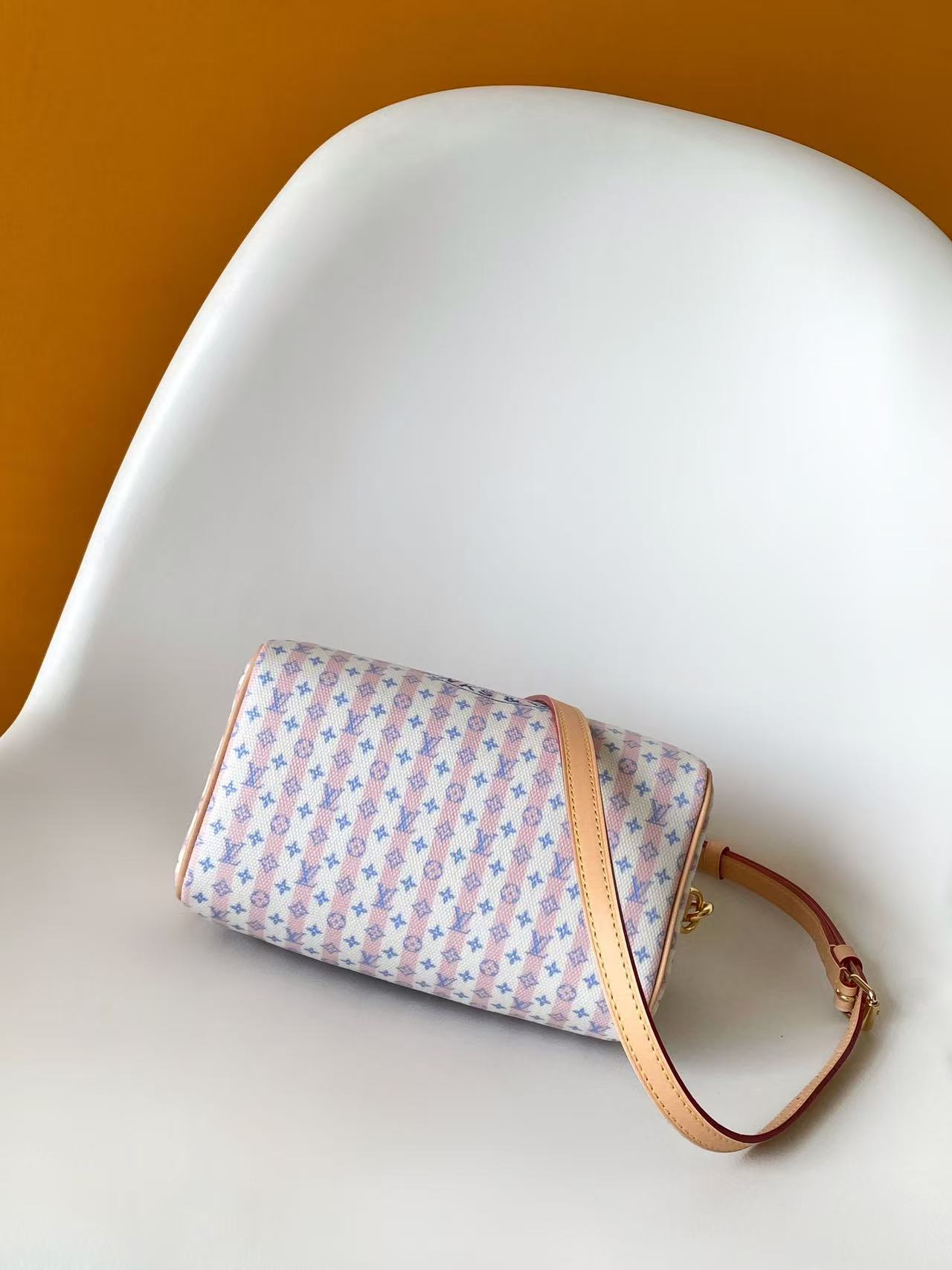 Louis Vuitton Speedy Bandoulière 20 Stamp Monogram Canvas Crossbody Bag - Image 4