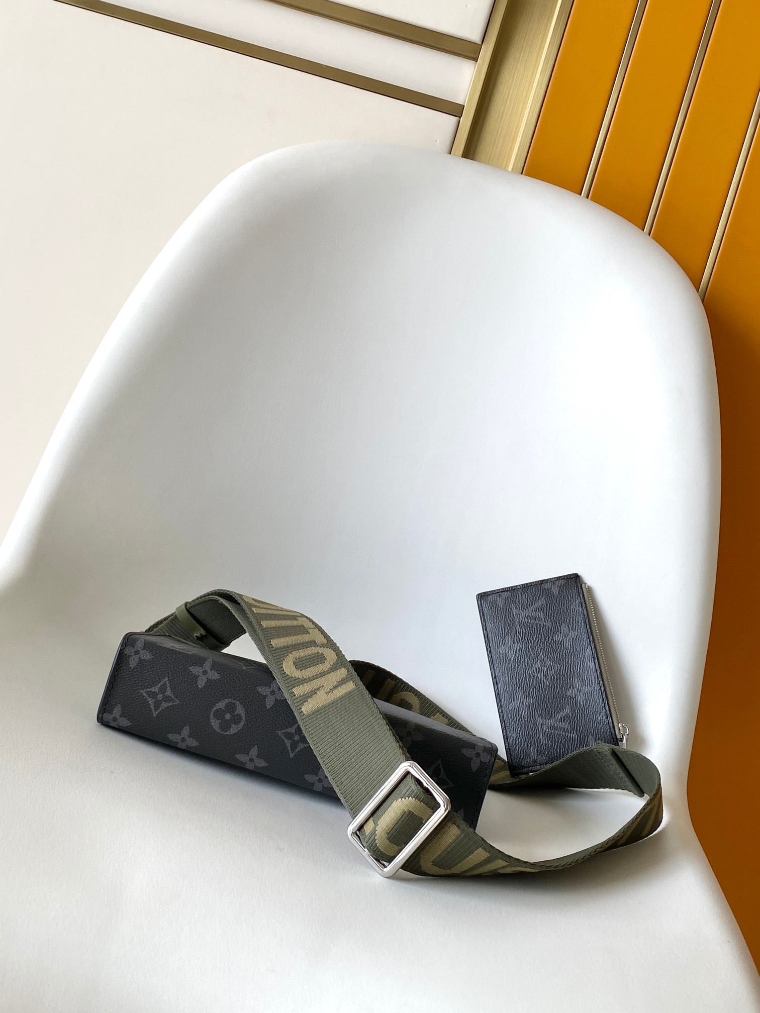Louis Vuitton Gaston Wearable Wallet Pochette Voyage - Image 4