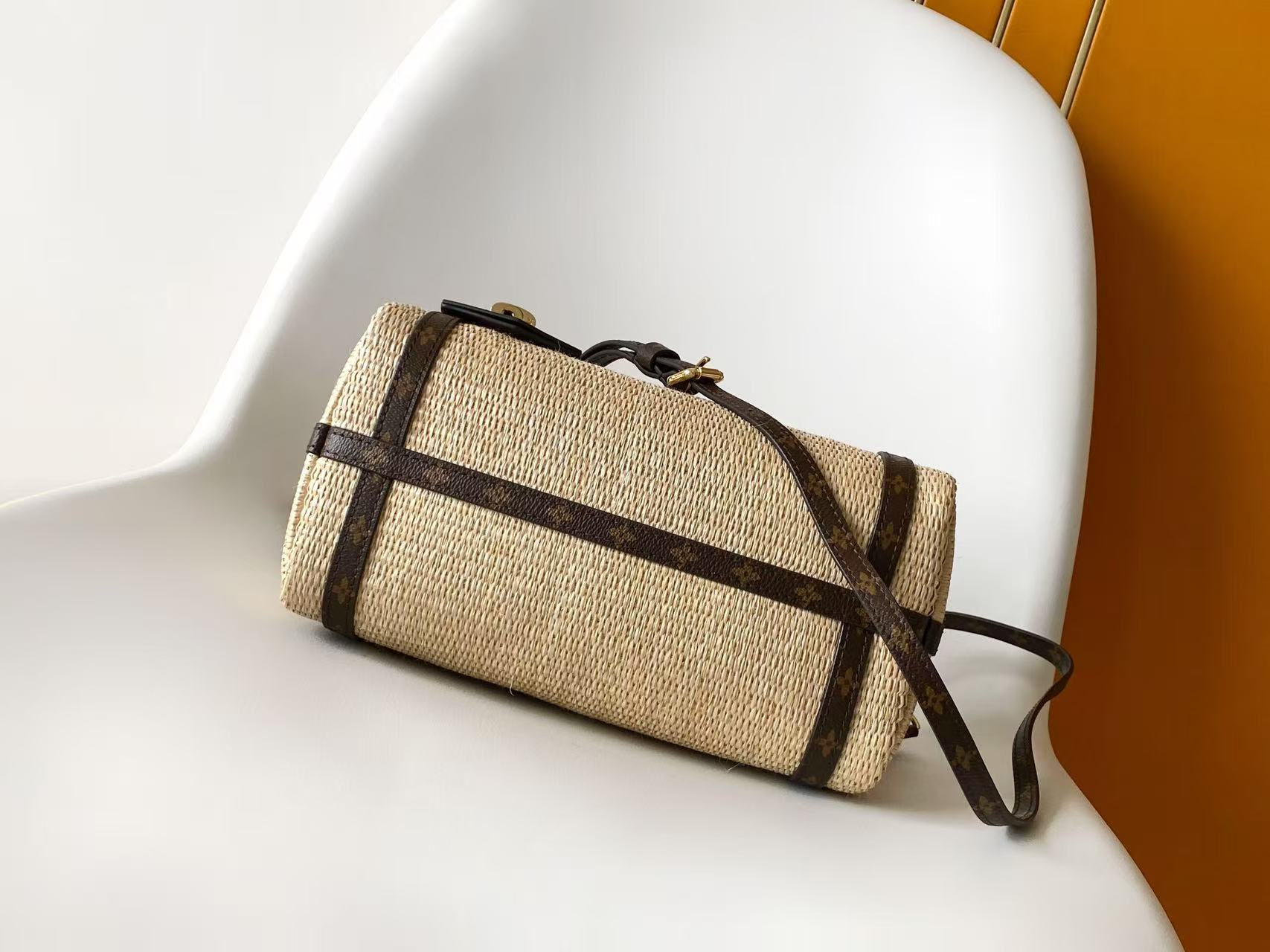 Louis Vuitton Express Small Handbag with Monogram Trim - Image 4