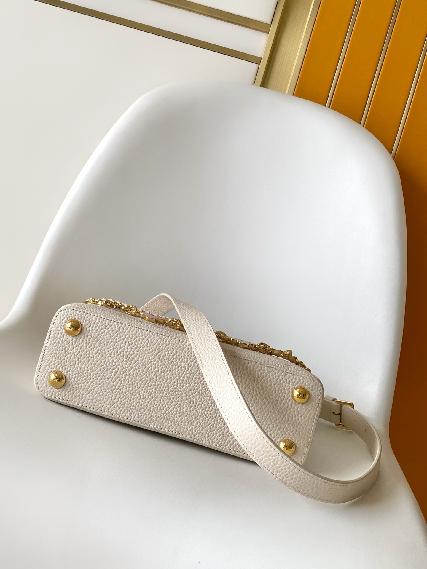Capucines BB Flowergram Leather Handbag - Image 4