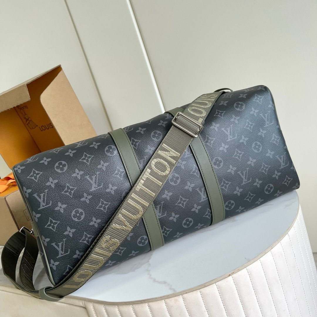 Keepall Bandoulière 45 Travel Bag in Monogram Eclipse Canvas - Image 4