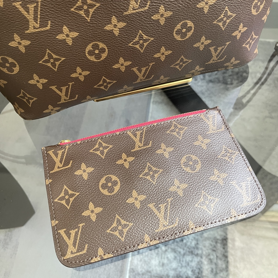 Neverfull PM Tote Bag in Damier Ebene Canvas - Image 4