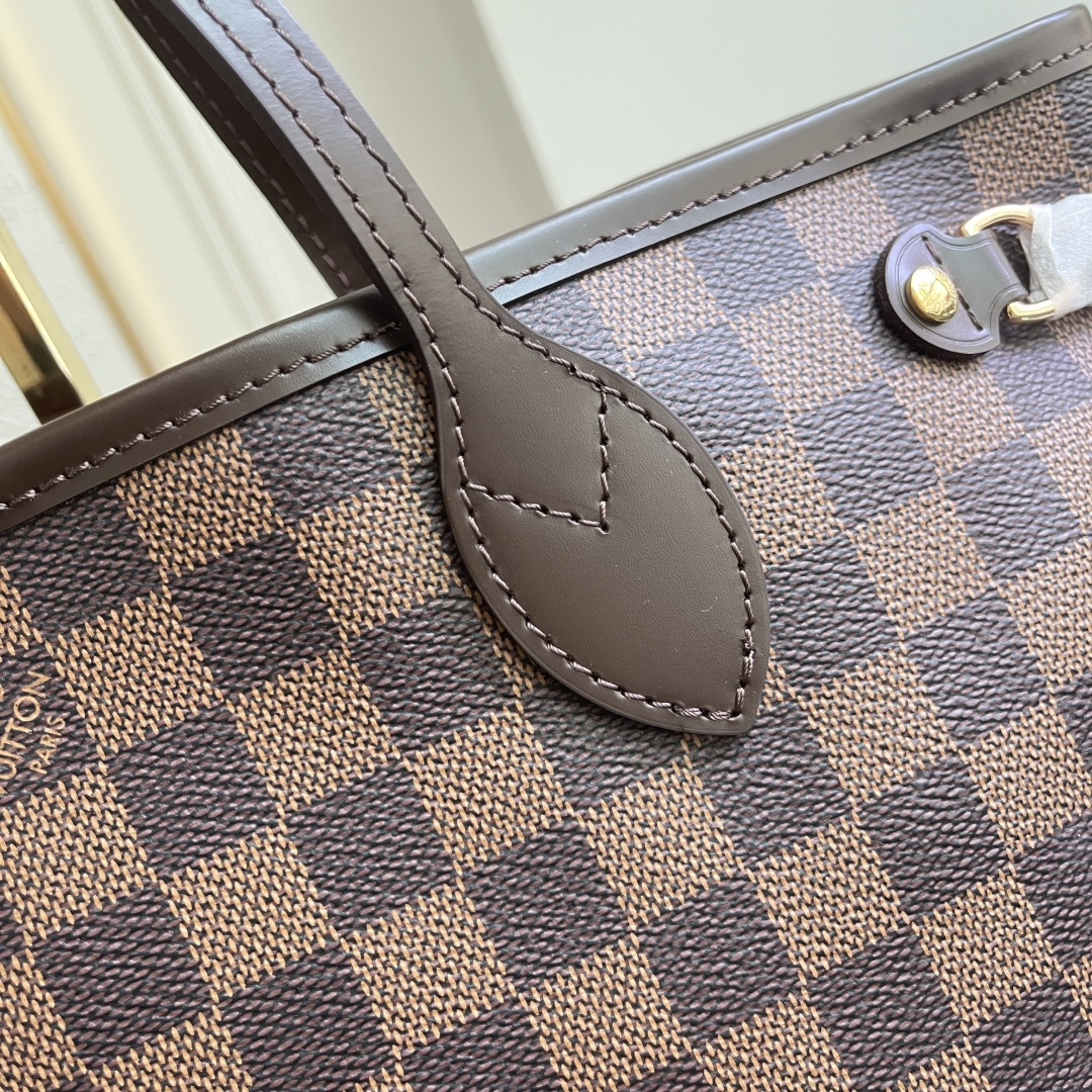 Louis Vuitton Neverfull Small Tote Bag in Damier Ebene Canvas - Image 4