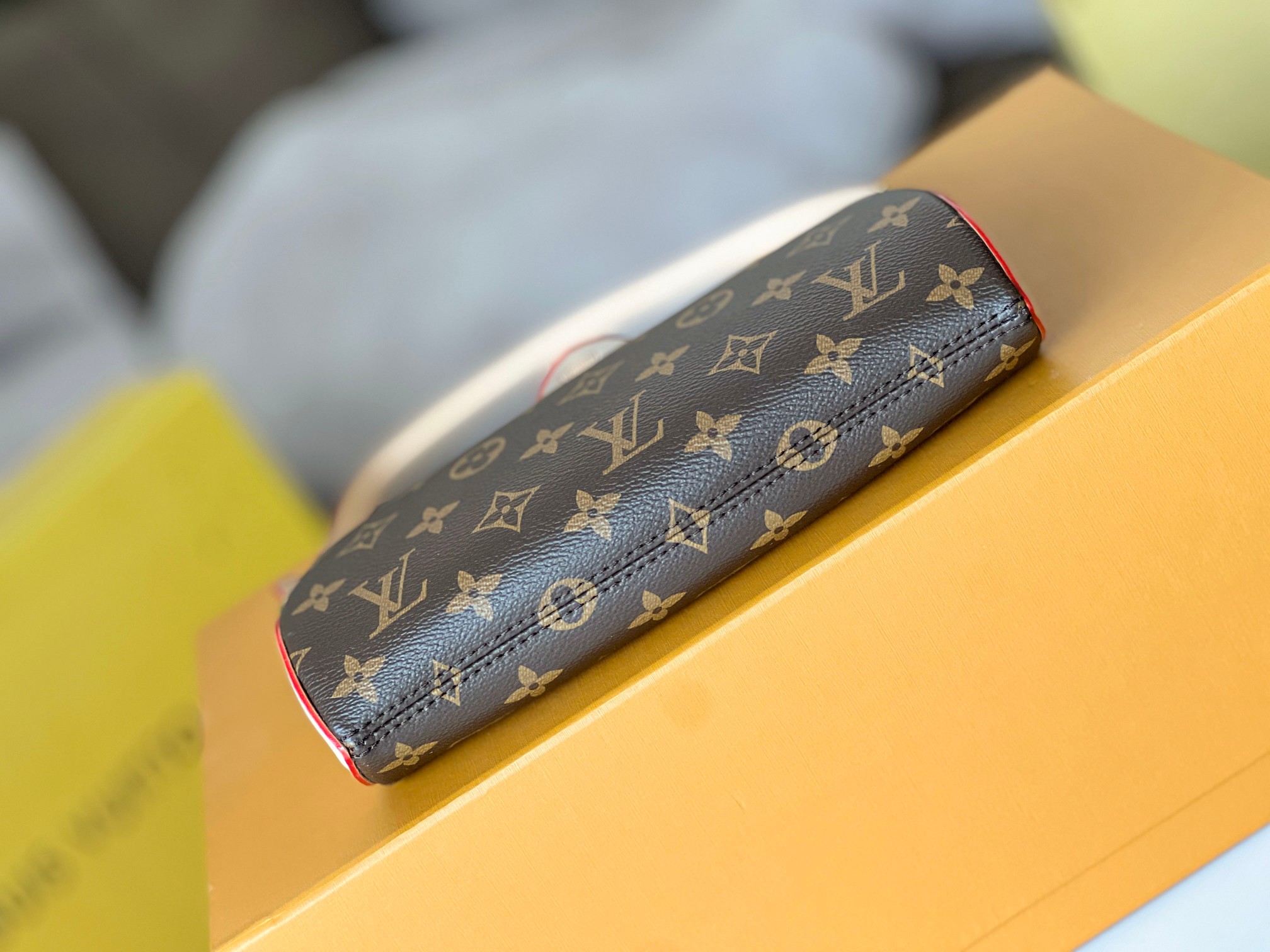 Louis Vuitton Pochette Tirette Monogram Pouch M47123 - Image 4