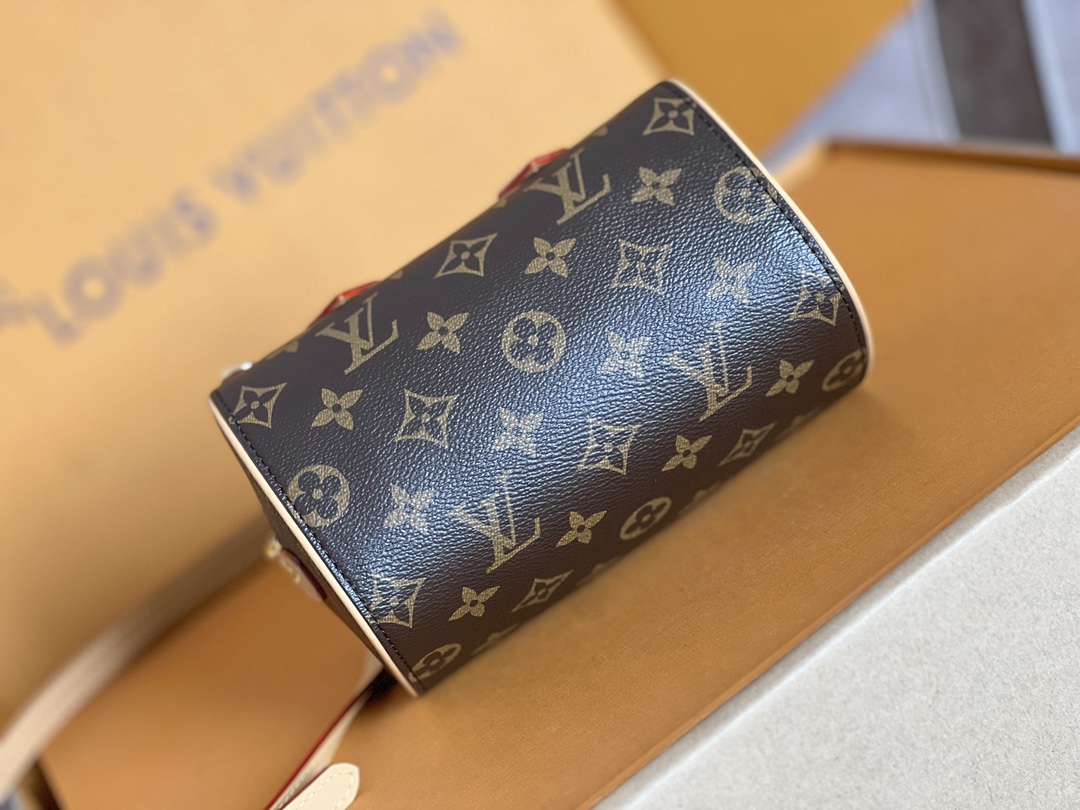 Louis Vuitton Nano Speedy Heart Bag in Monogram Empreinte Leather - Image 4