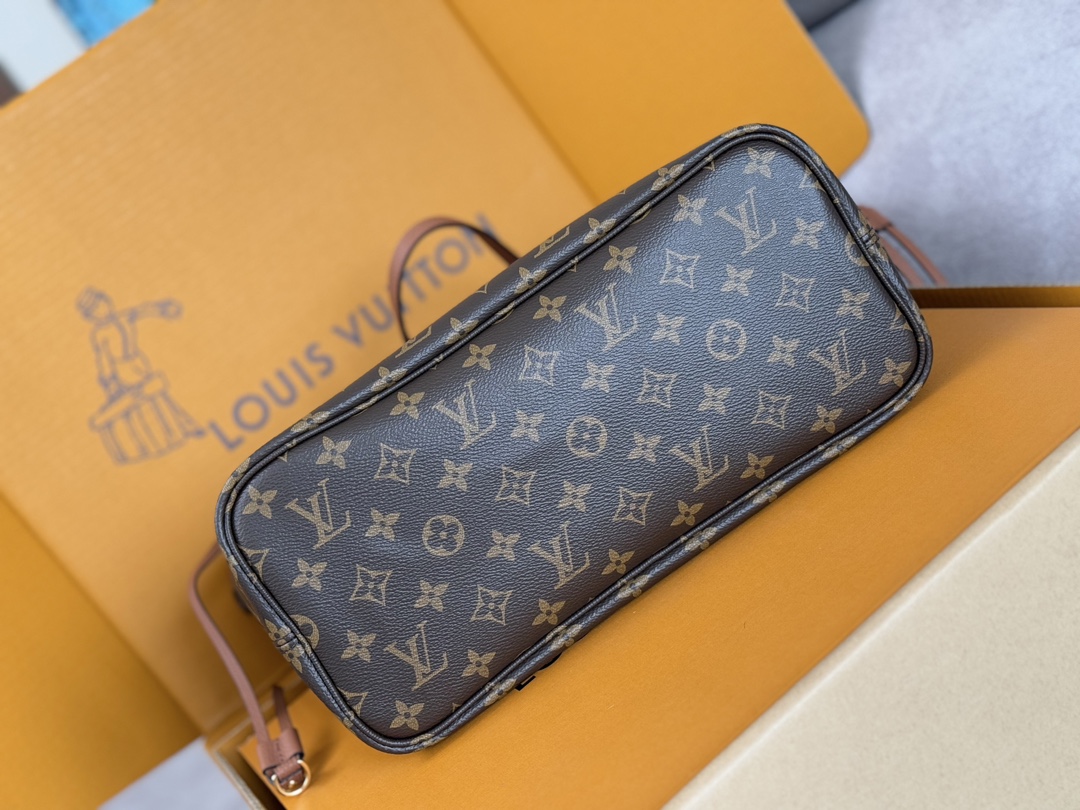 Louis Vuitton Neverfull MM Tote Bag in Damier Azur Canvas - Image 4