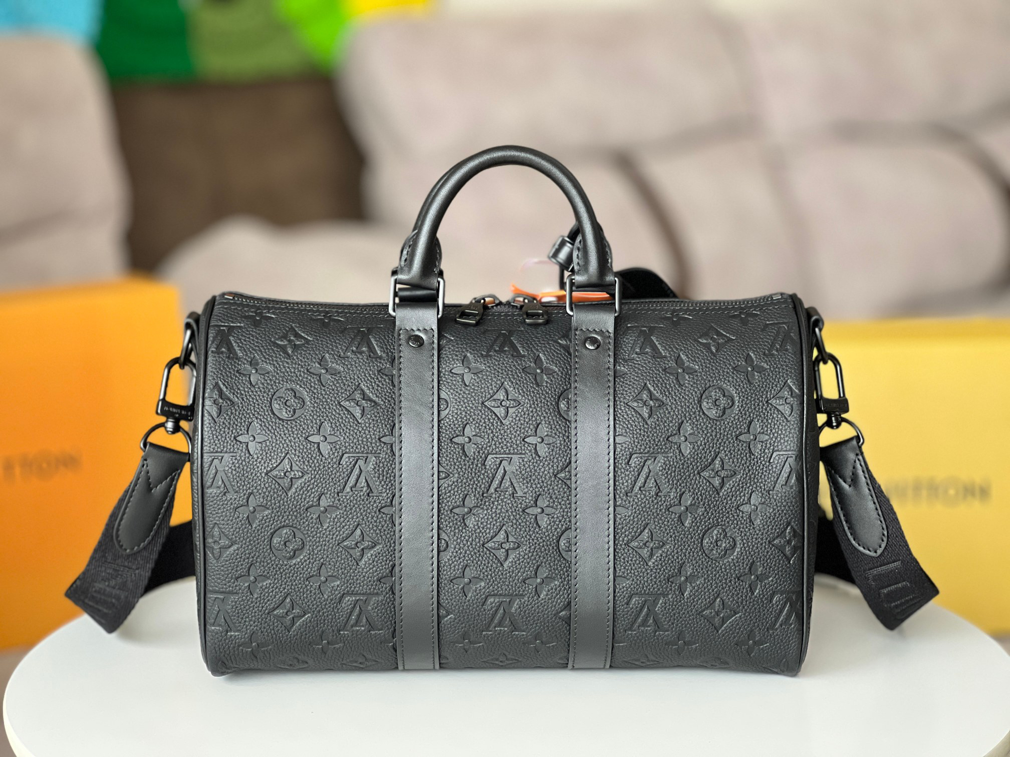 Louis Vuitton Keepall Bandoulière 35 Travel Bag - Image 4