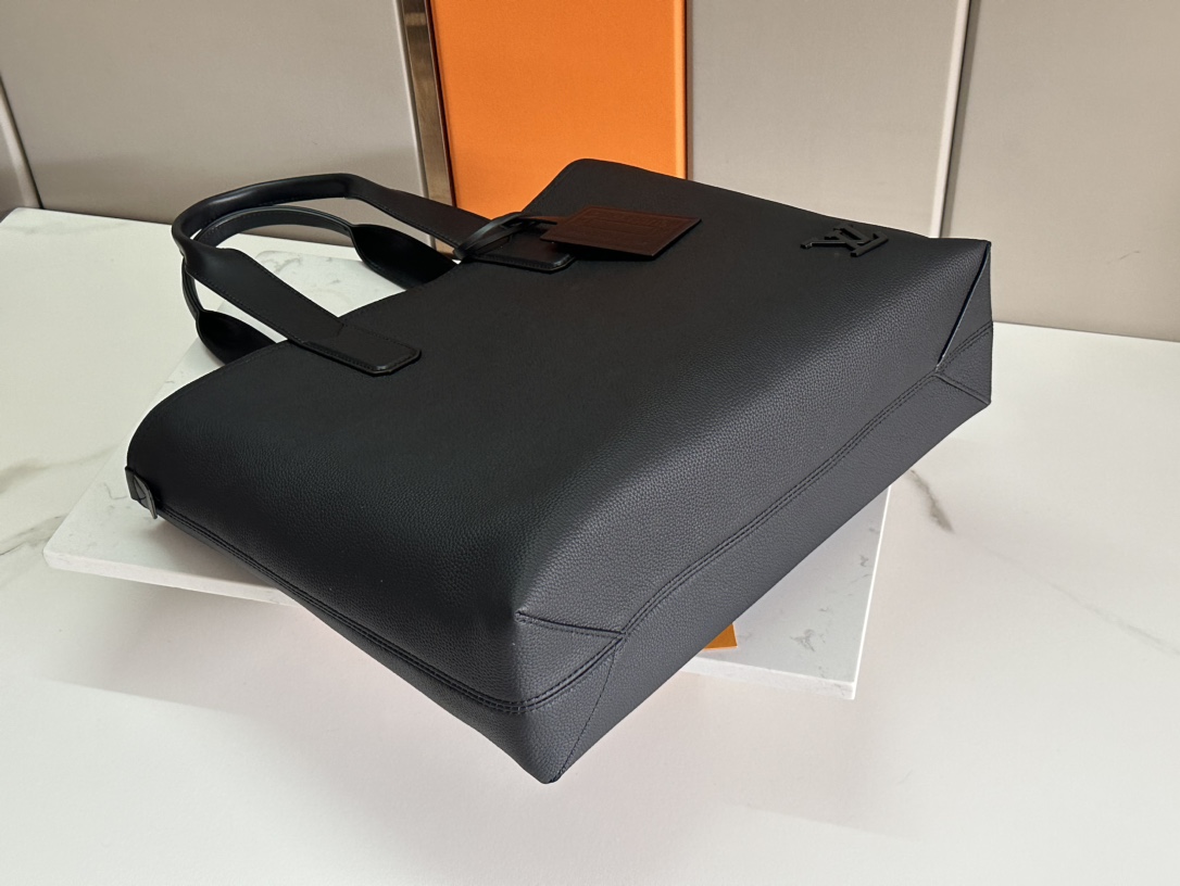 Louis Vuitton Pilot Tote Bag - Image 4