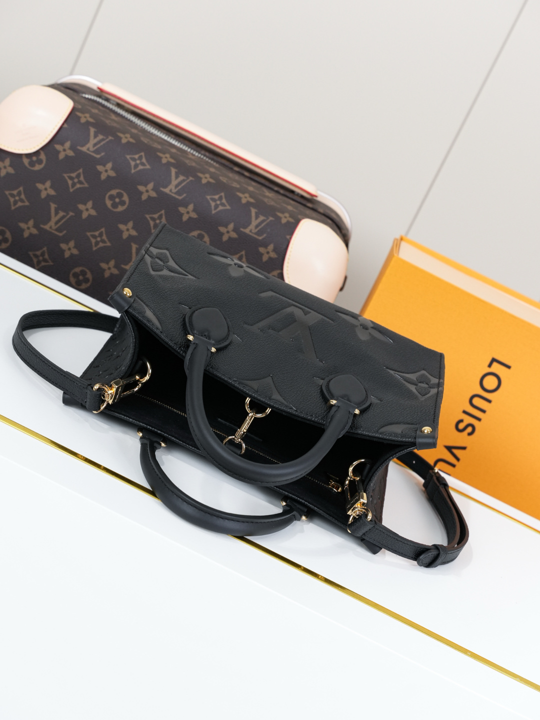 Louis Vuitton Onthego Small Tote Bag in Monogram Empreinte Leather - Image 4