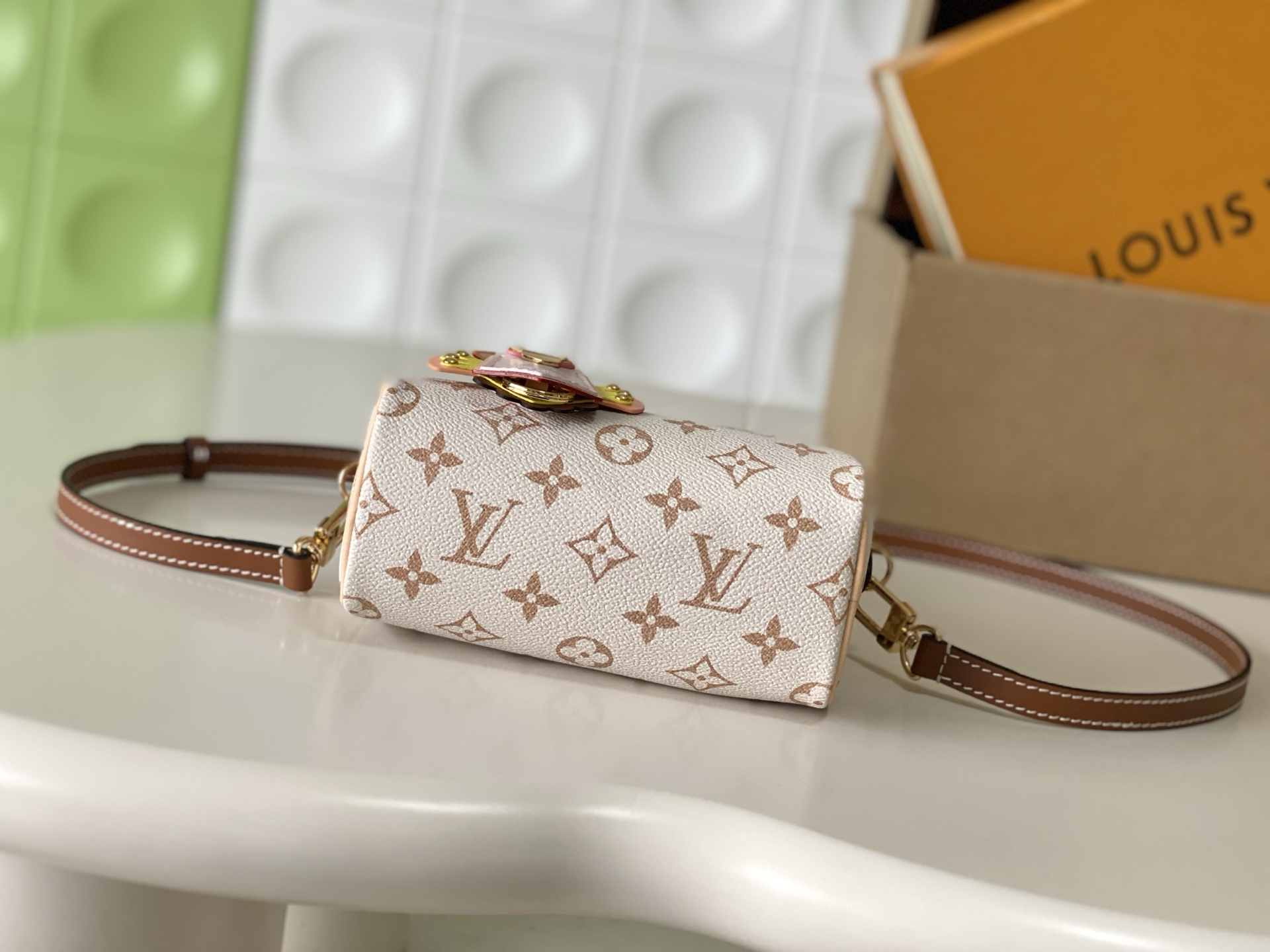Louis Vuitton Nano Speedy Handbag M29781 - Image 4