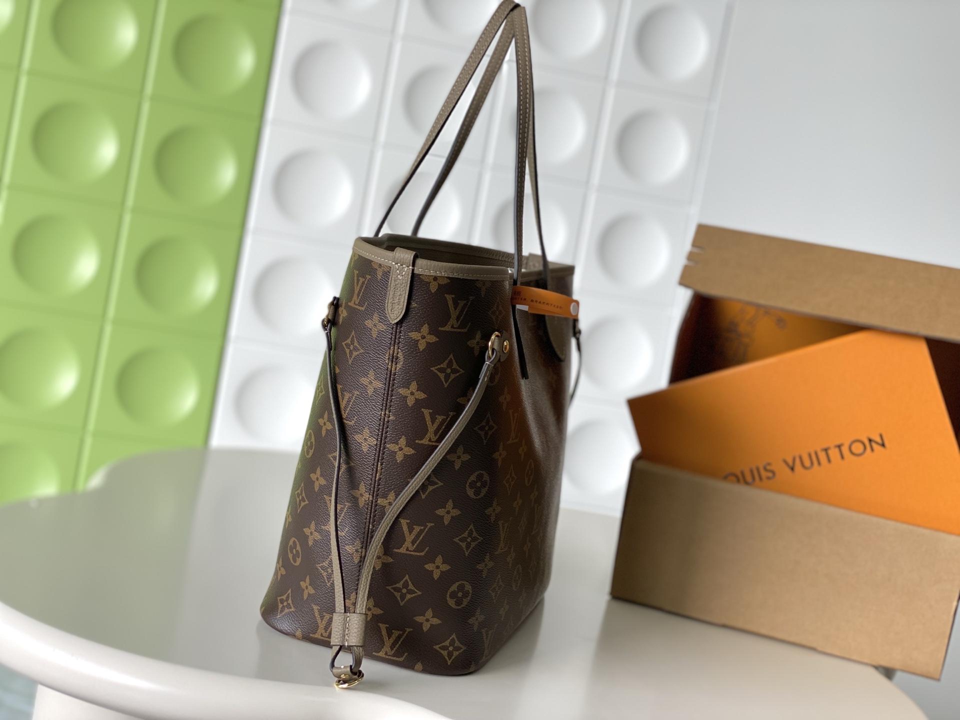 Louis Vuitton Neverfull Inside Out Medium Tote Bag - Image 4