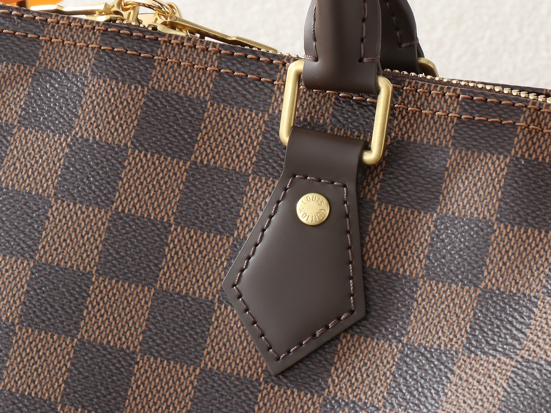 Speedy Bandoulière 30 Handbag in Damier Ebene Canvas - Image 4