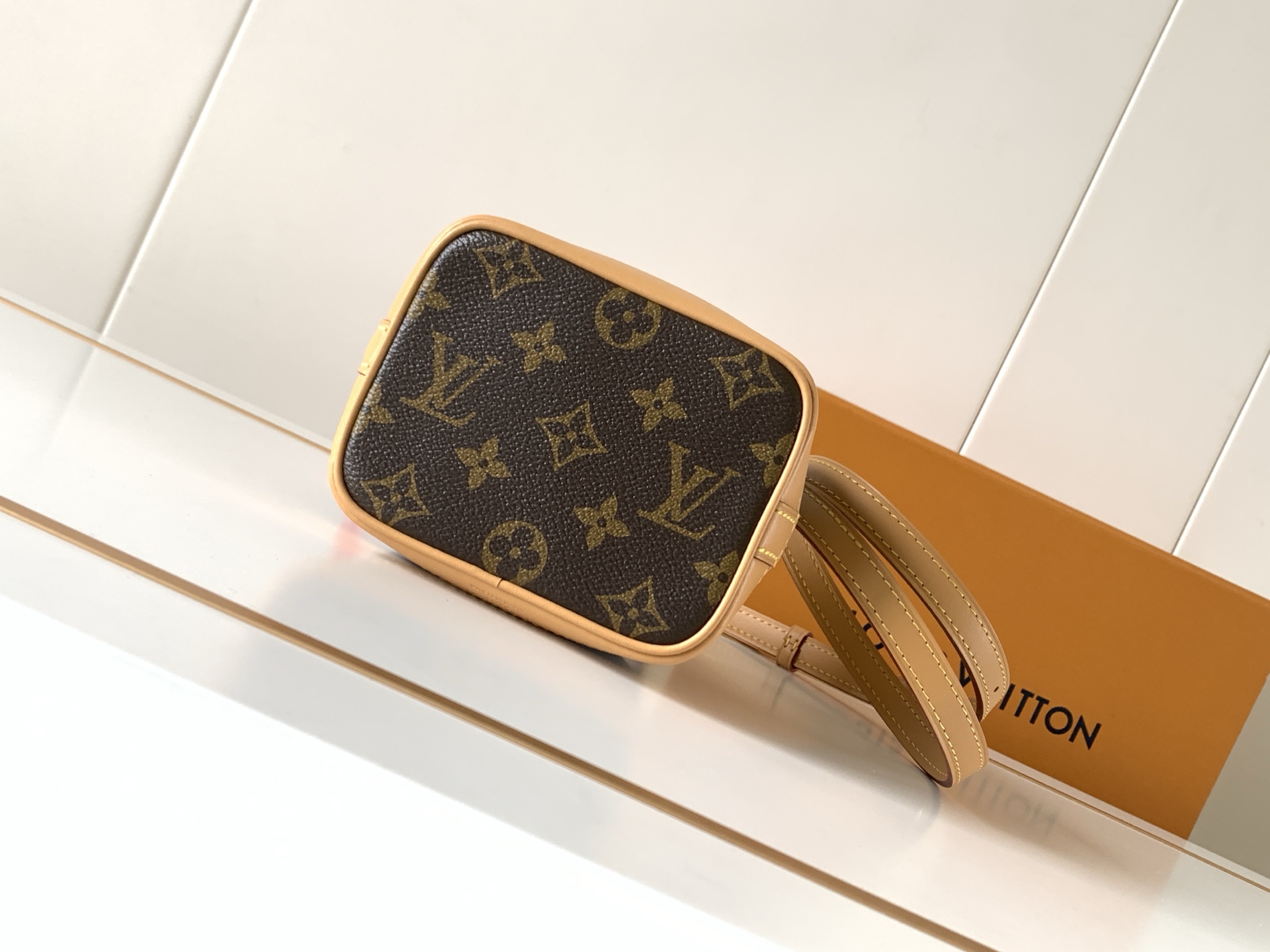 Louis Vuitton Nano Noé Handbag M81266 - Image 4