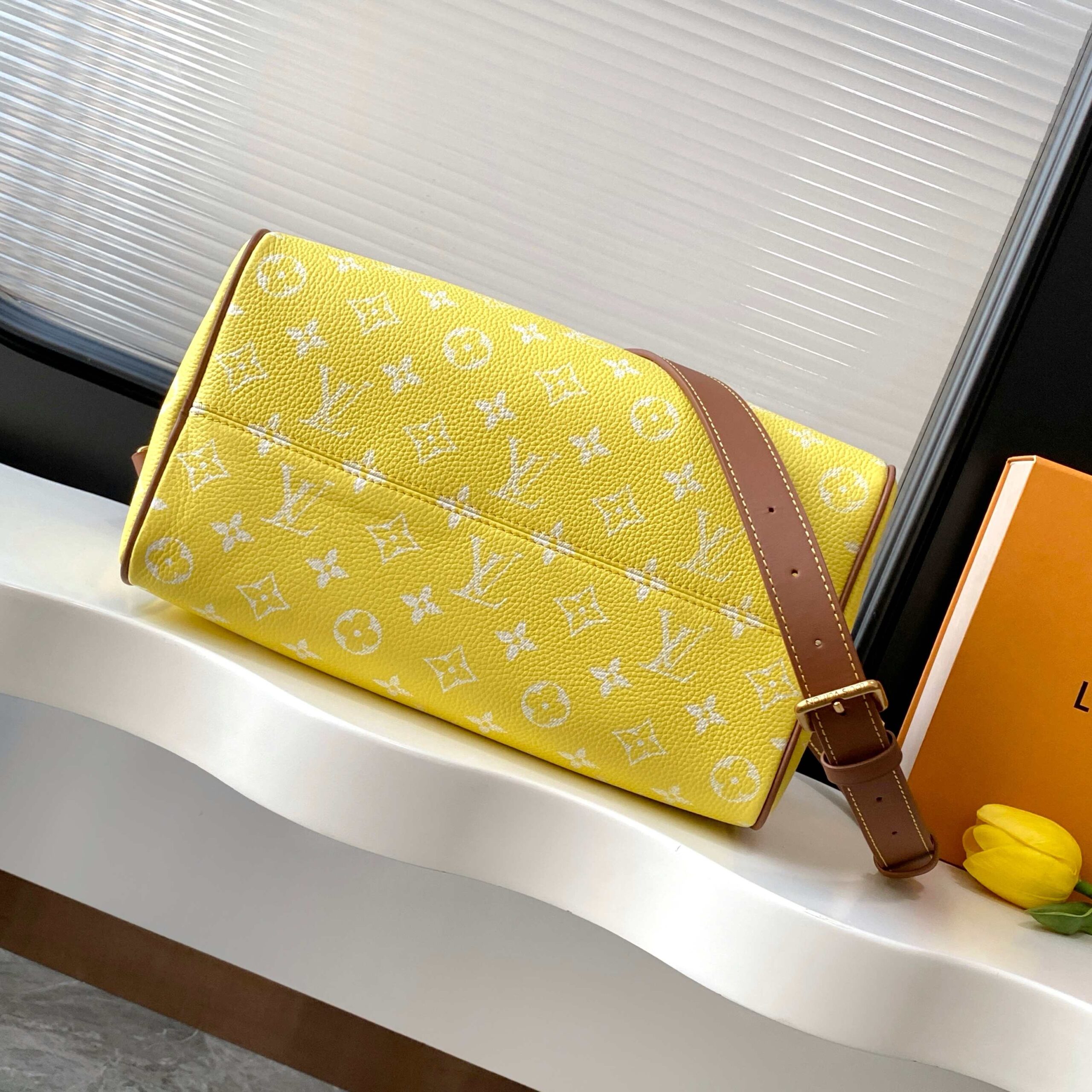 Louis Vuitton Speedy P9 Bandoulière 30 Handbag - Image 4