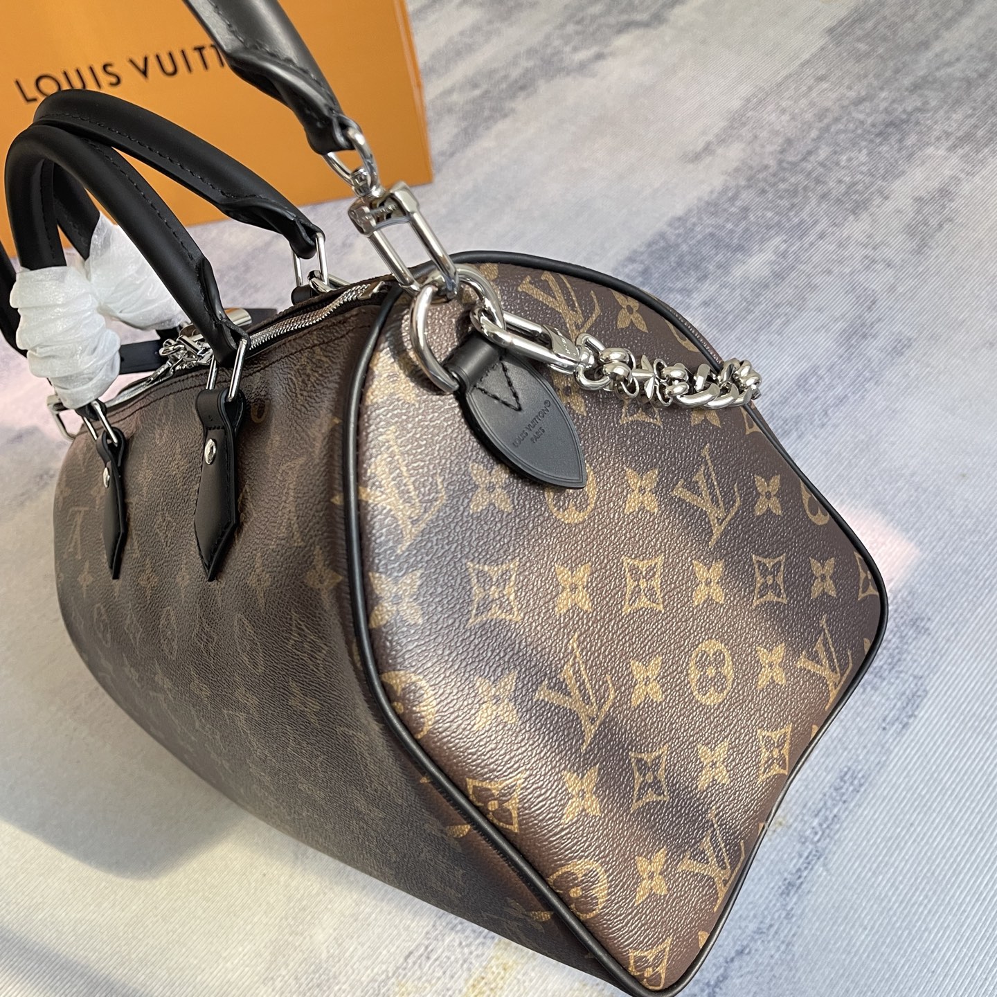 Louis Vuitton Speedy Soft 30 Boho Handbag - Image 4