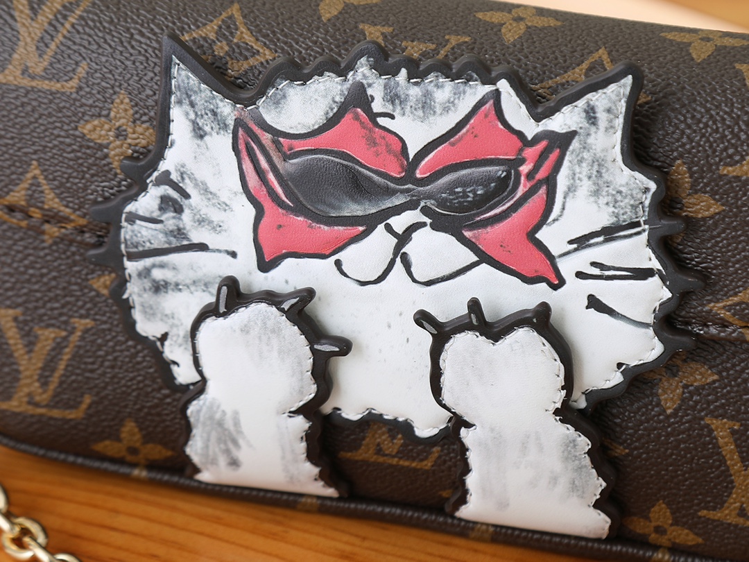 Louis Vuitton Wallet On Chain Ivy - Image 4