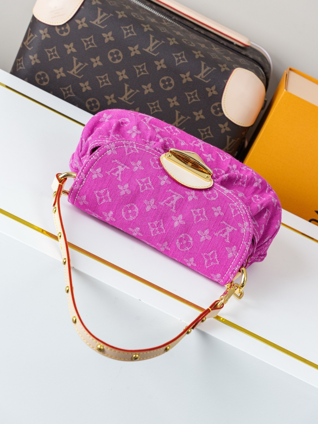 Louis Vuitton Rendez-Vous Sunset Denim Handbag - Image 4