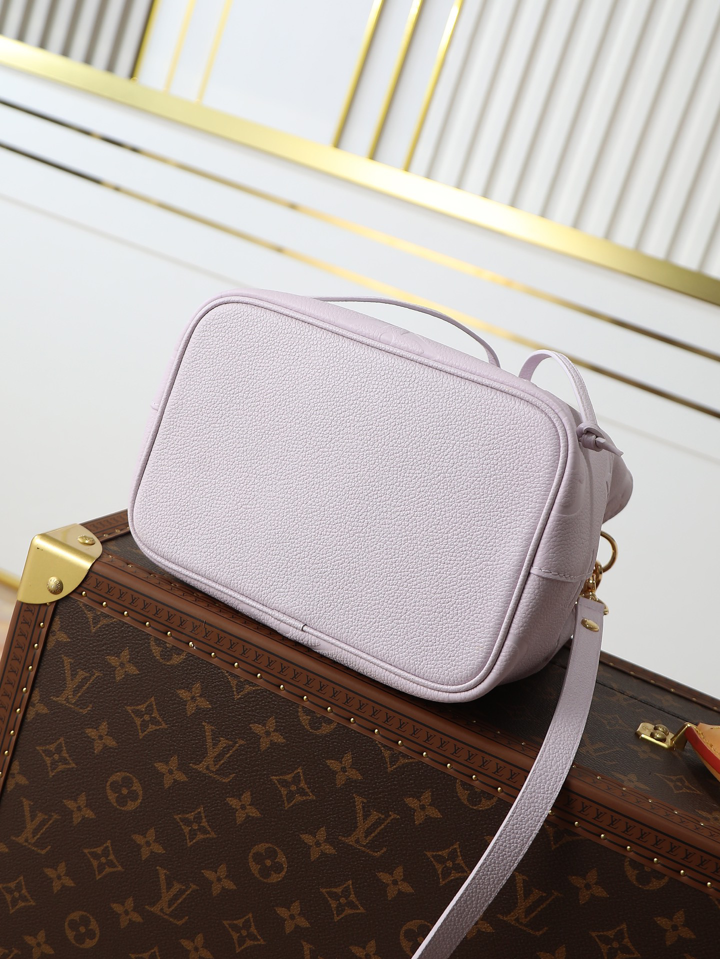 Louis Vuitton Néonoé BB Shoulder Bag in Dream Purple Monogram Empreinte Leather - Image 4