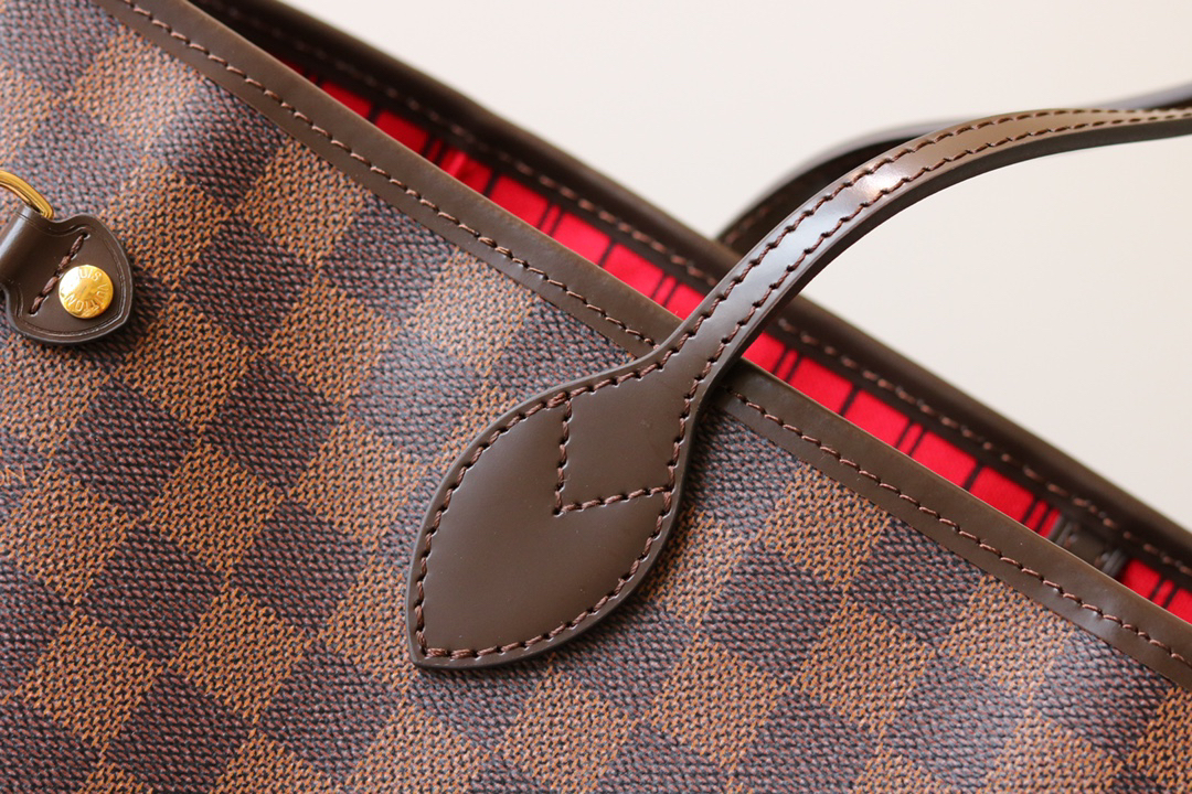 Neverfull Medium Tote Bag - Image 4