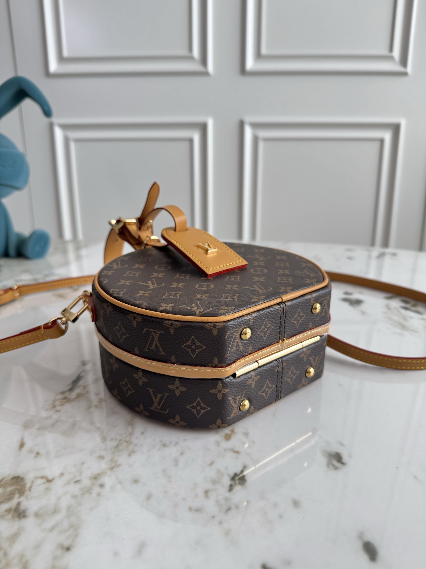 Louis Vuitton Hat Box-Inspired Mini Bag N43510 - Image 4