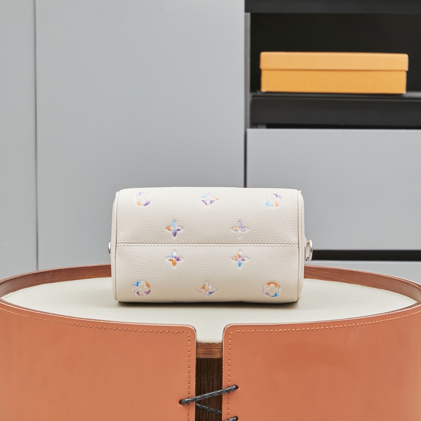 Louis Vuitton Speedy Bandouliere 20 Handbag - Image 4