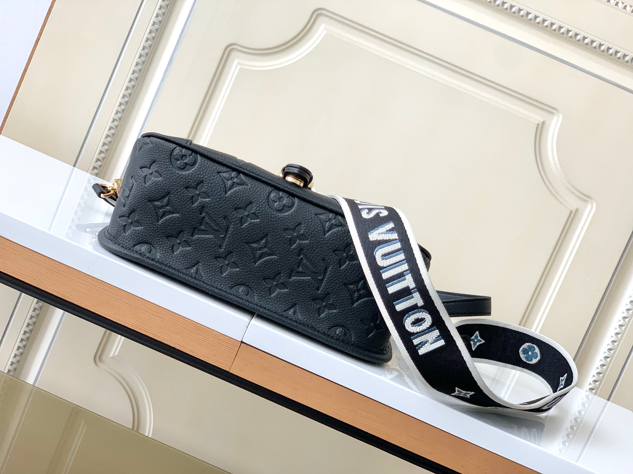 Louis Vuitton Diane Monogram Empreinte Handbag - Image 4