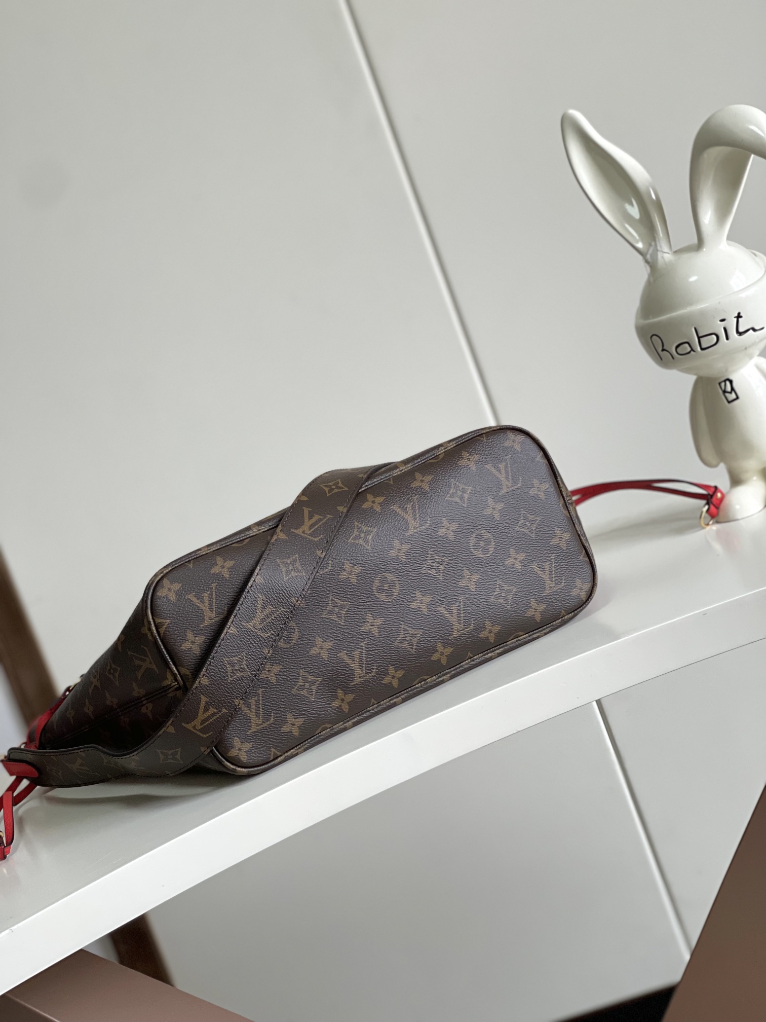 Louis Vuitton Neverfull MM Handbag in Damier Azur Canvas - Image 4