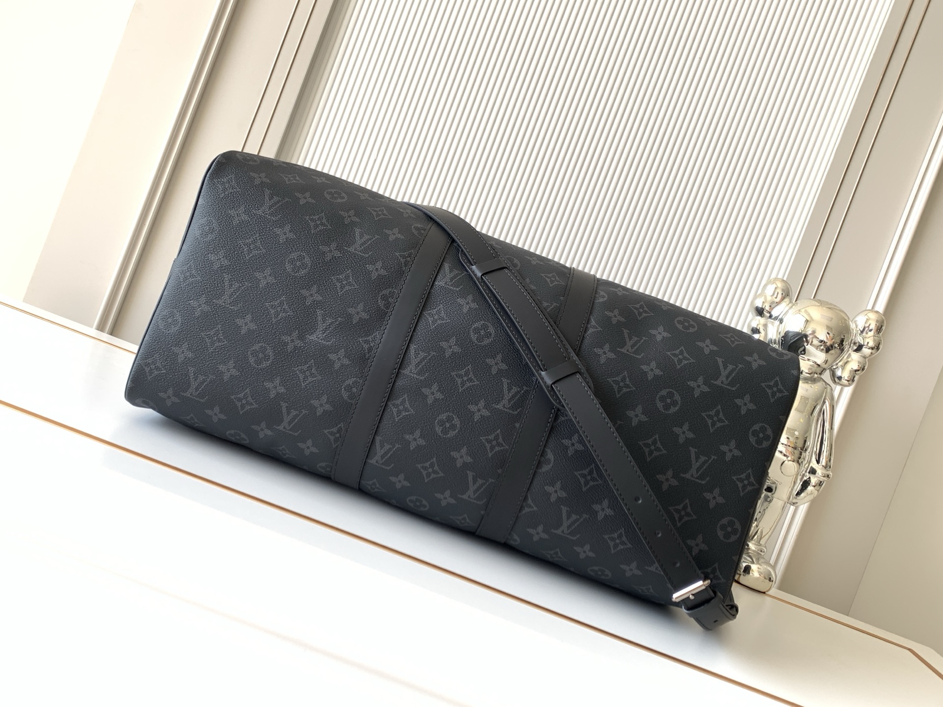 Louis Vuitton Keepall Bandouliere Monogram Travel Bag - Image 4