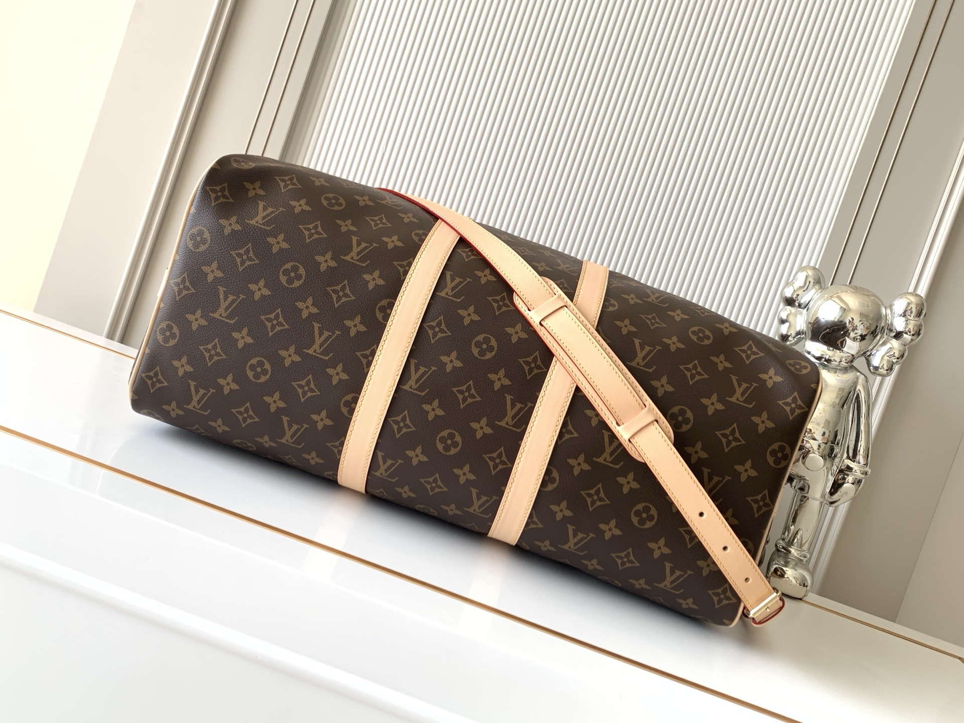 Louis Vuitton Keepall Bandouliere 55 Travel Bag - Image 4