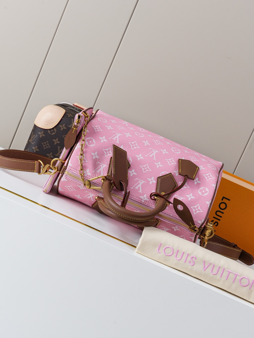 Louis Vuitton Speedy Bandouliere 30 Handbag - Image 4