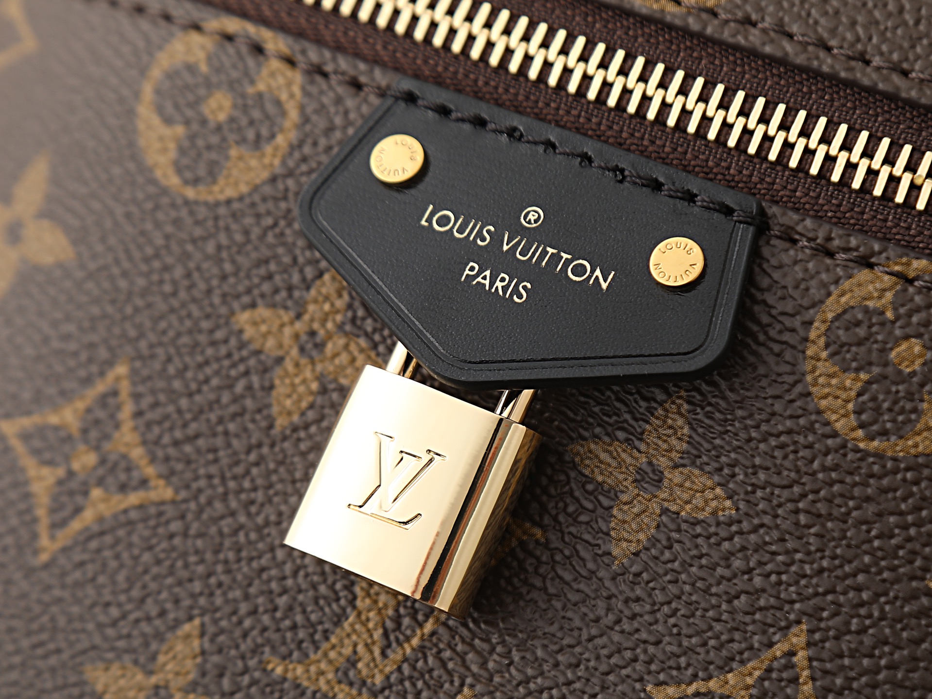 Louis Vuitton Nice Vanity Bag - Image 4