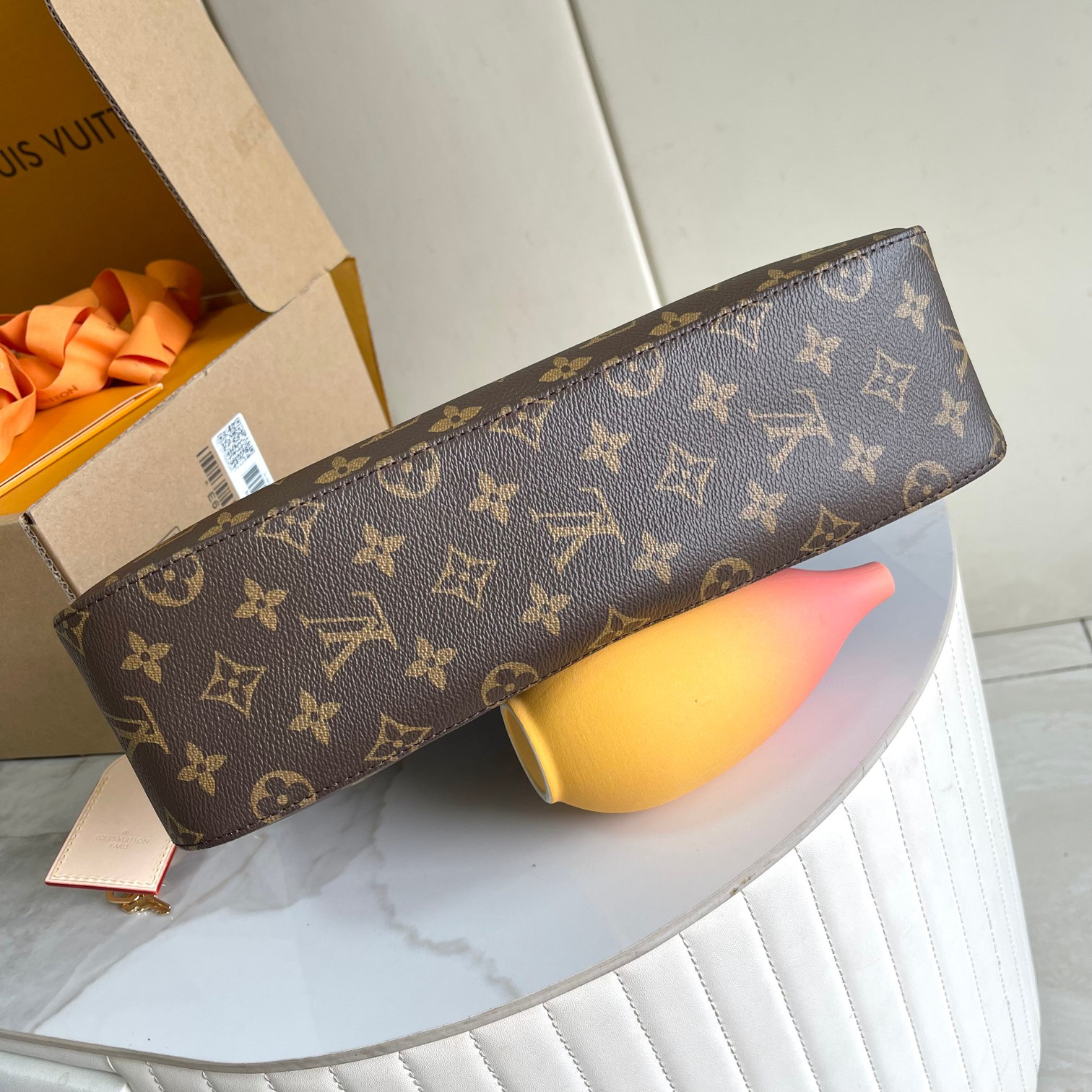 Louis Vuitton Slouchy Small Handbag - Image 4