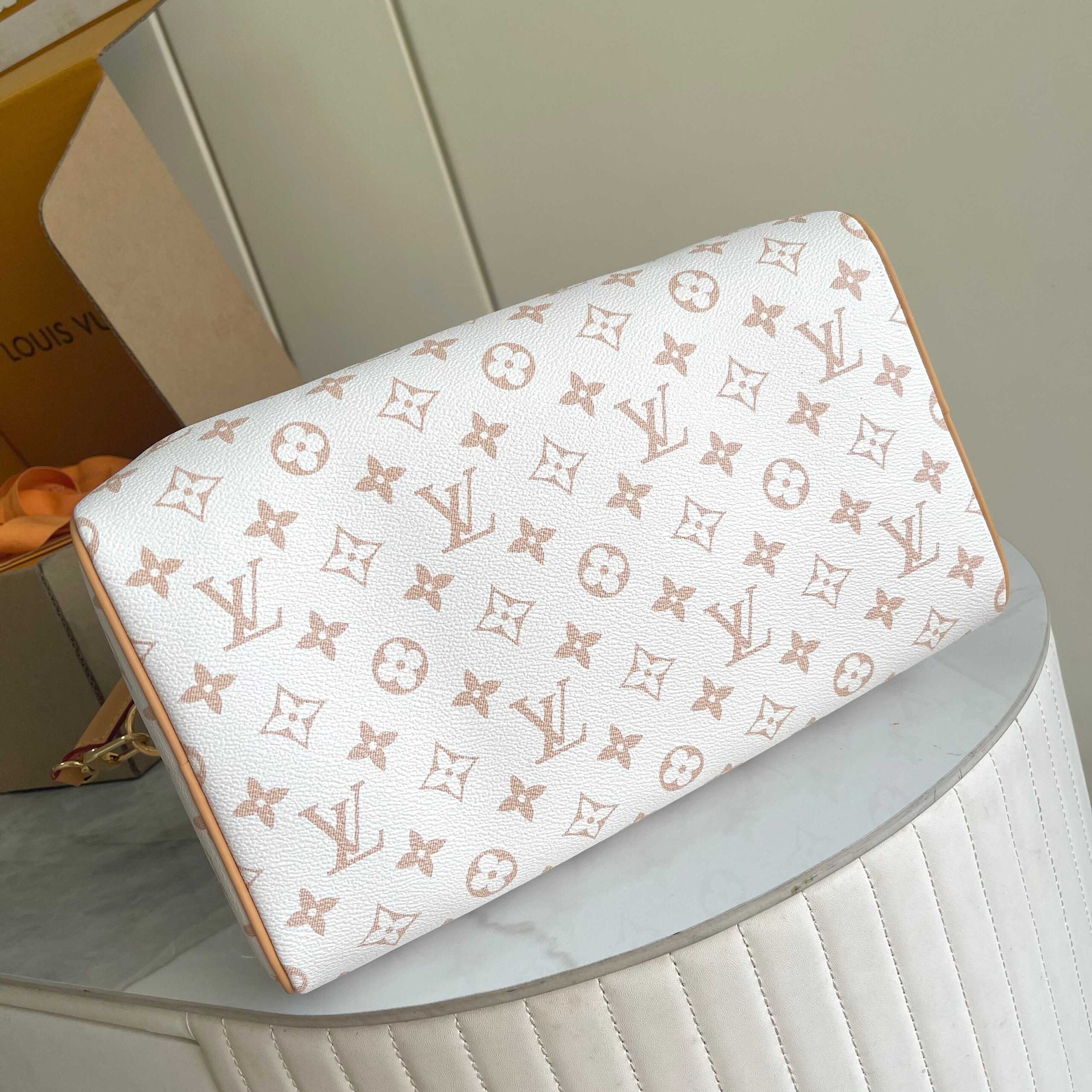 Speedy Soft 30 Lucky Handbag - Image 4