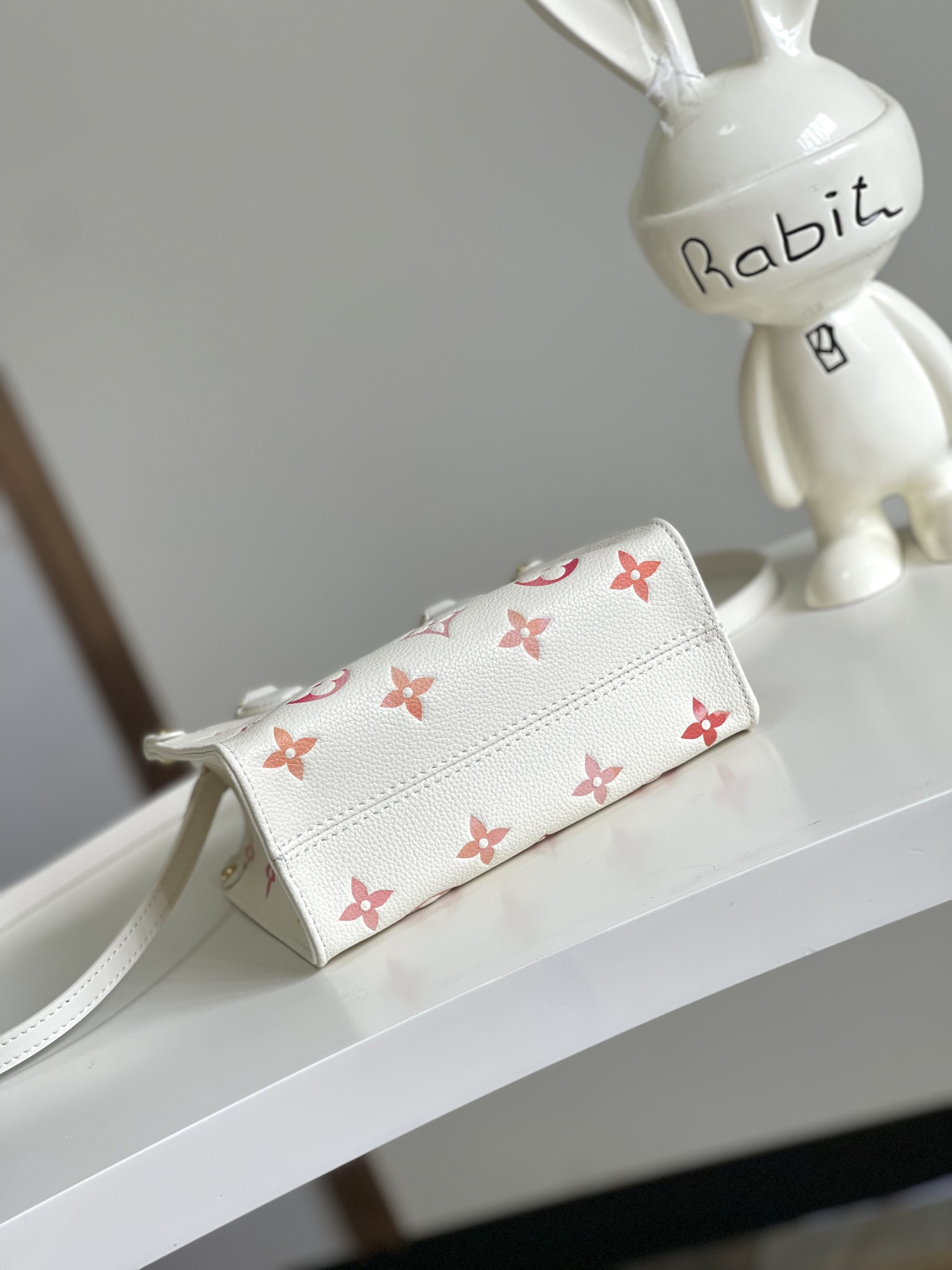 Louis Vuitton OnTheGo BB Crossbody Bag in Strawberry Red - Image 4