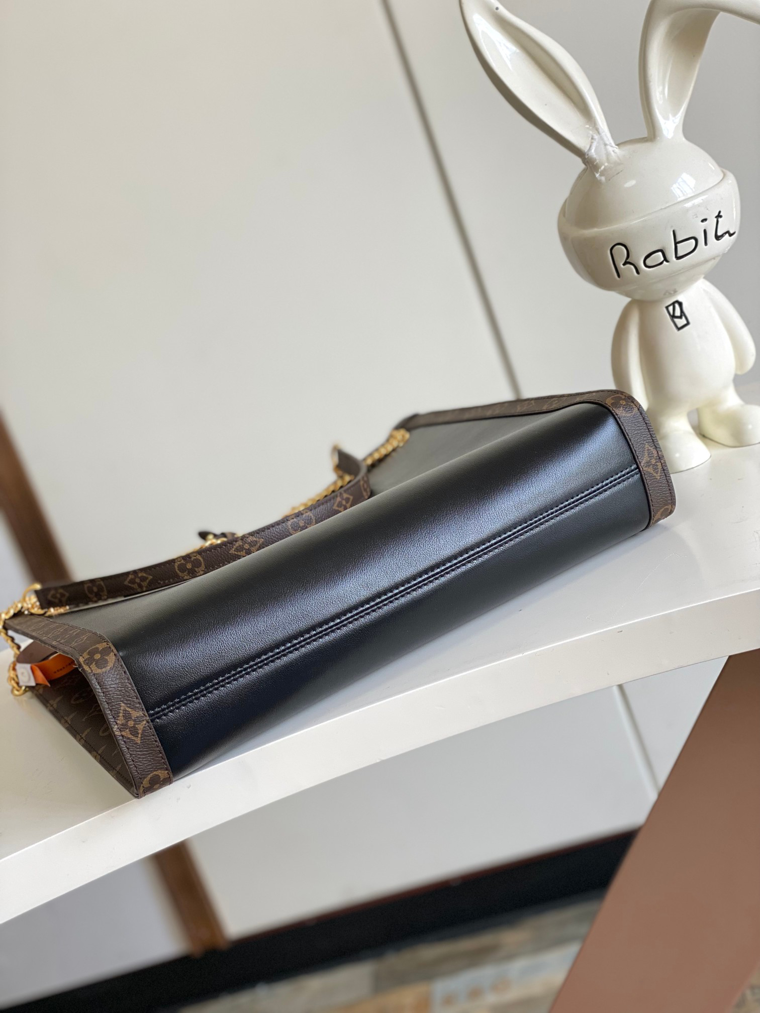 Louis Vuitton Nova Medium Shoulder Bag - Image 4