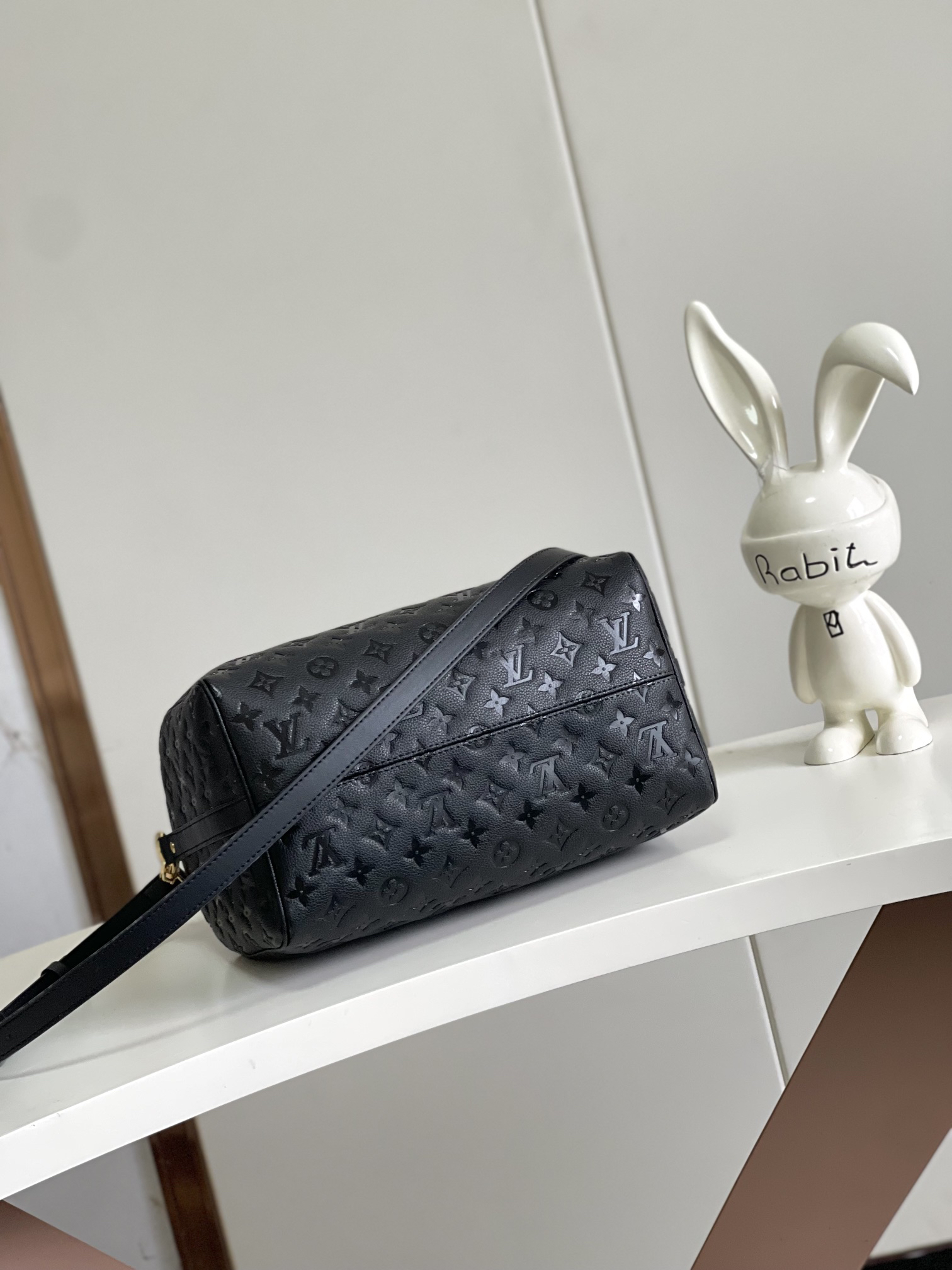 Louis Vuitton Speedy Soft 30 Handbag - Image 4